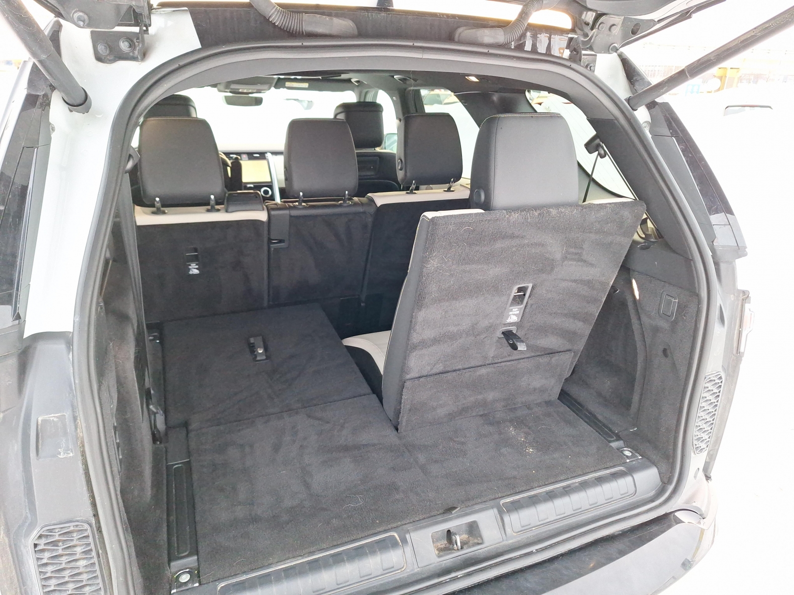 Land Rover Discovery SE R-Dynamic