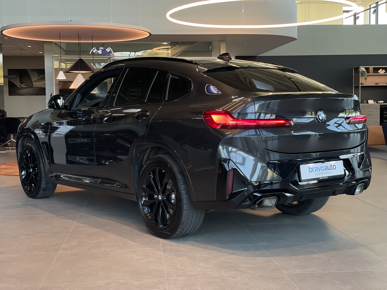 BMW X4 xDrive20i
