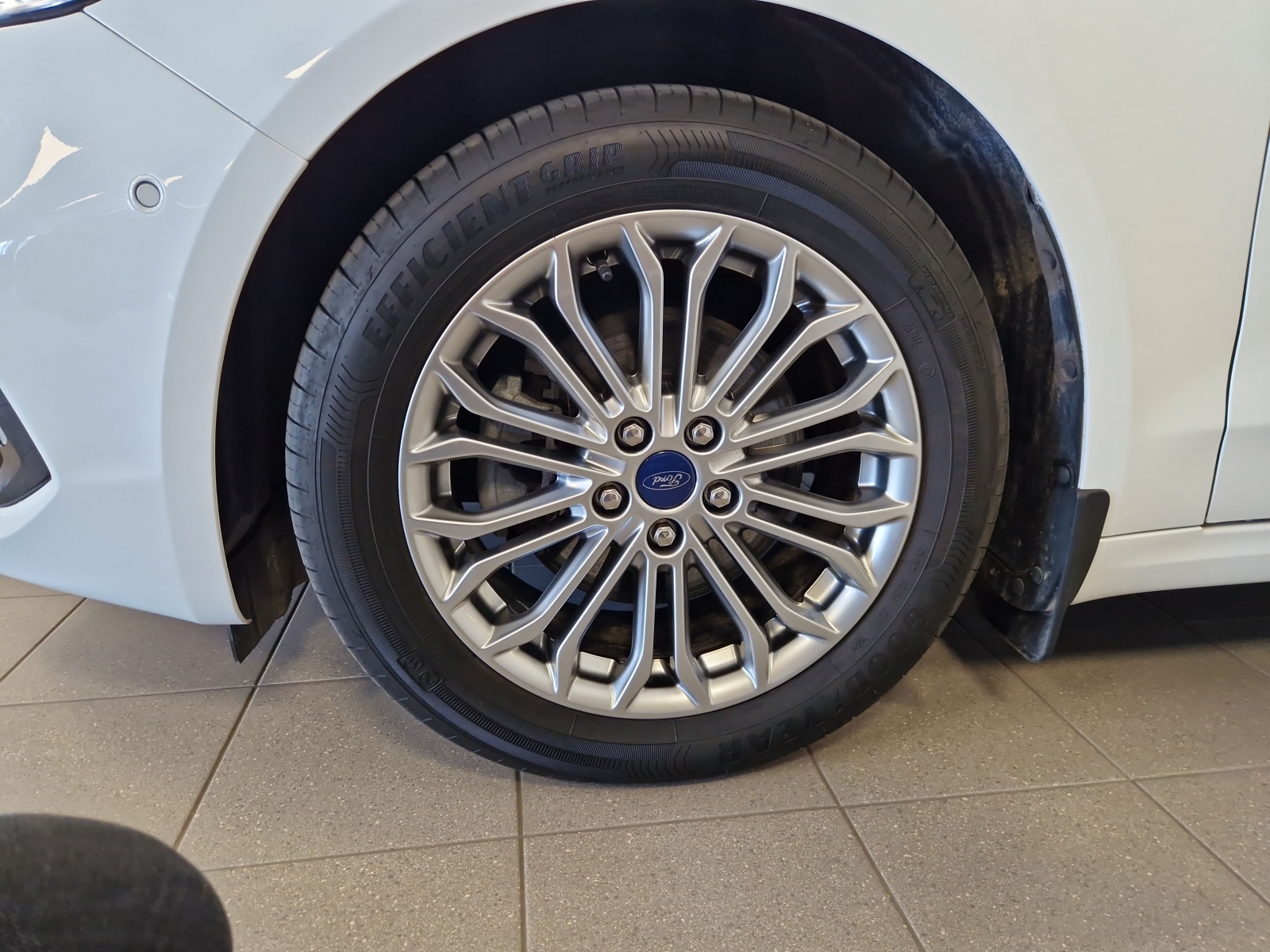 Ford Mondeo Titanium SW Hybrid