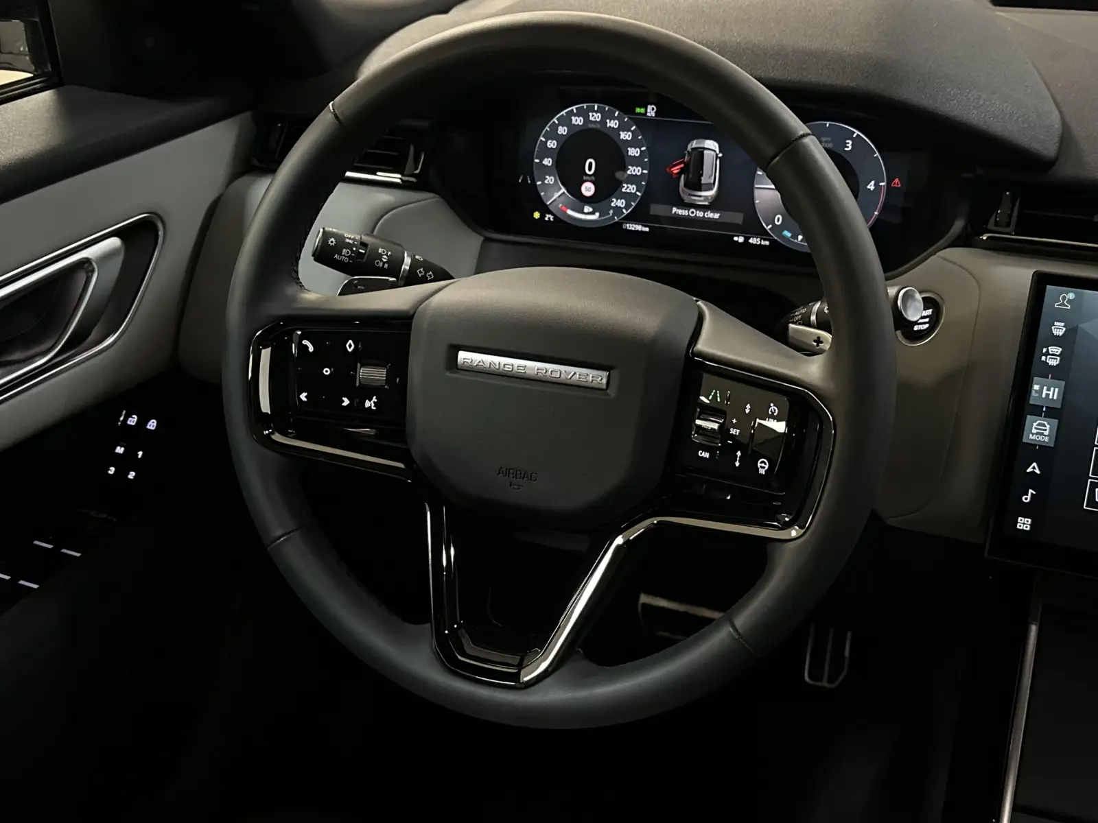 Land Rover Range Rover Velar D200 DYNAMIC SE