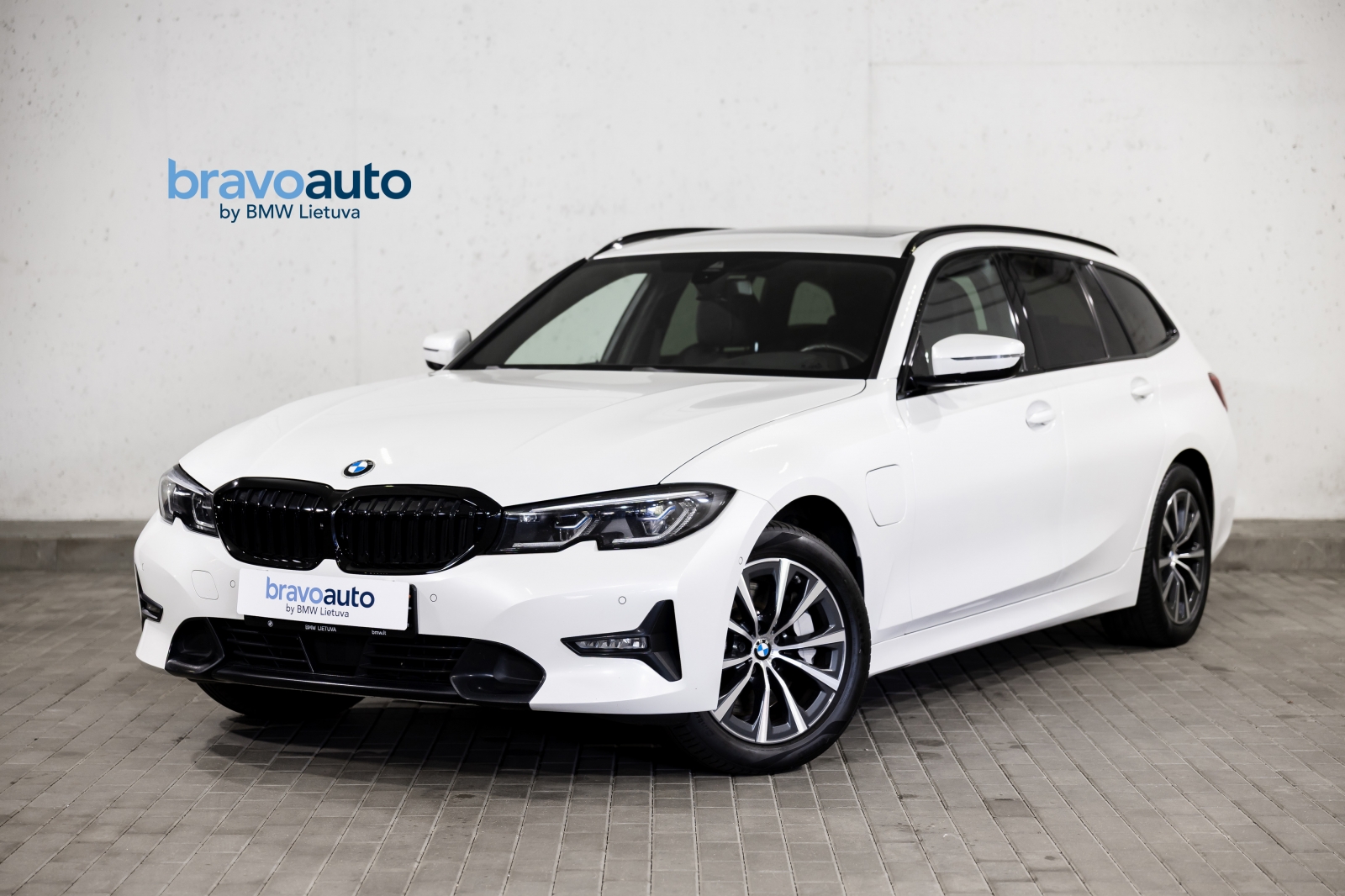 BMW 330 e xDrive