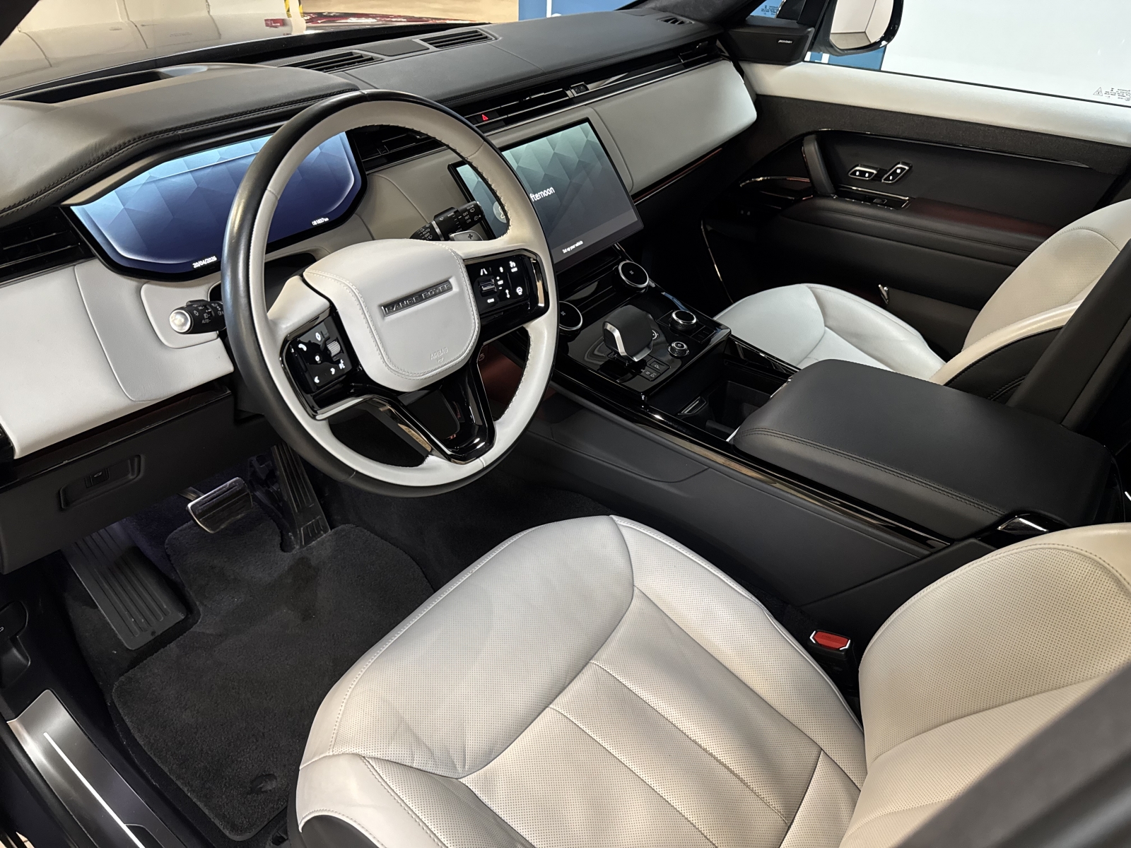 Land Rover Range Rover Sport First Edition P530