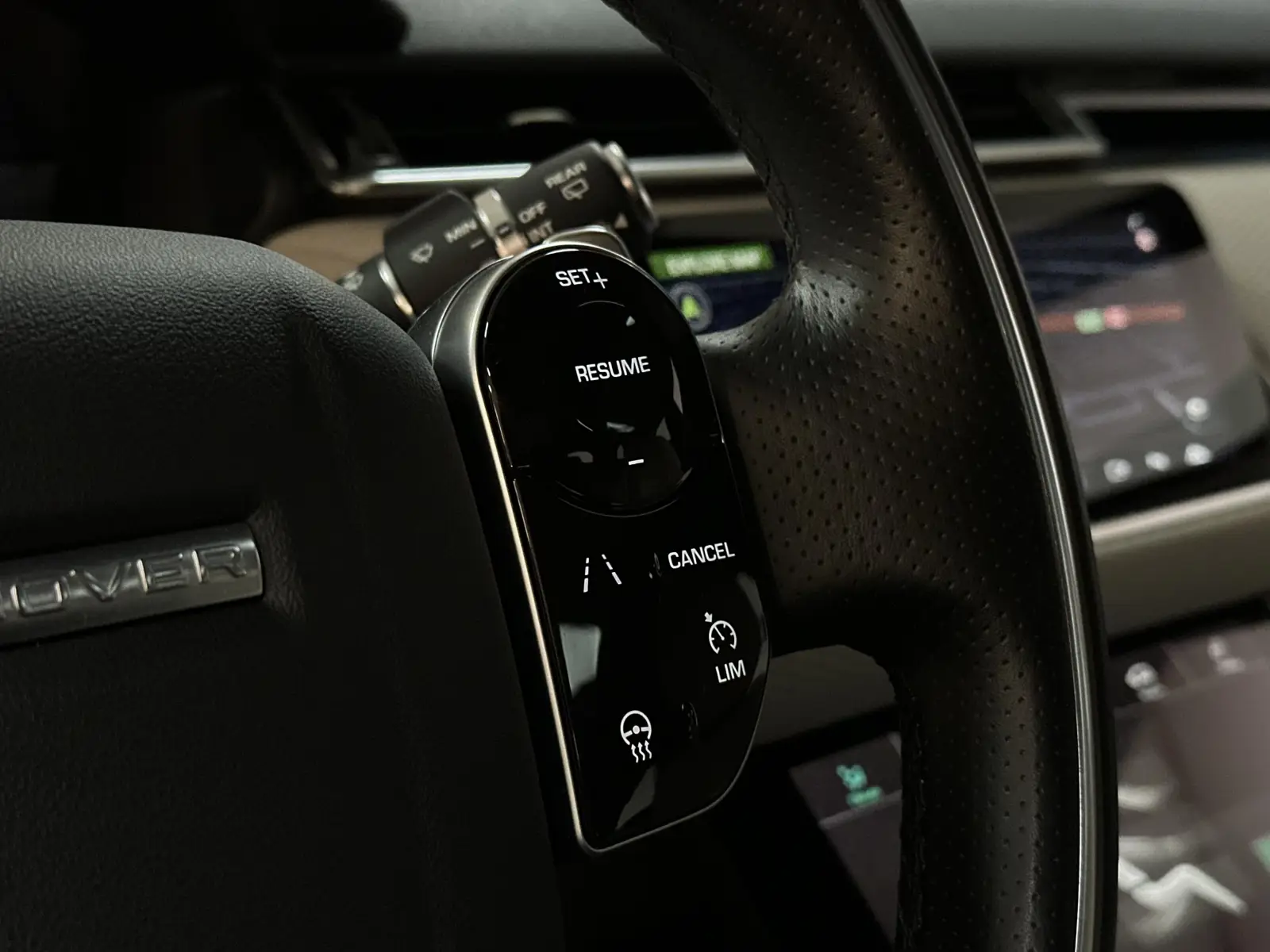 Land Rover Range Rover Velar R-Dynamic S