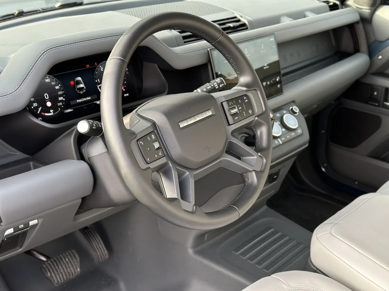 Land Rover Defender DEFENDER 90 D250 X-DYNAMIC HSE