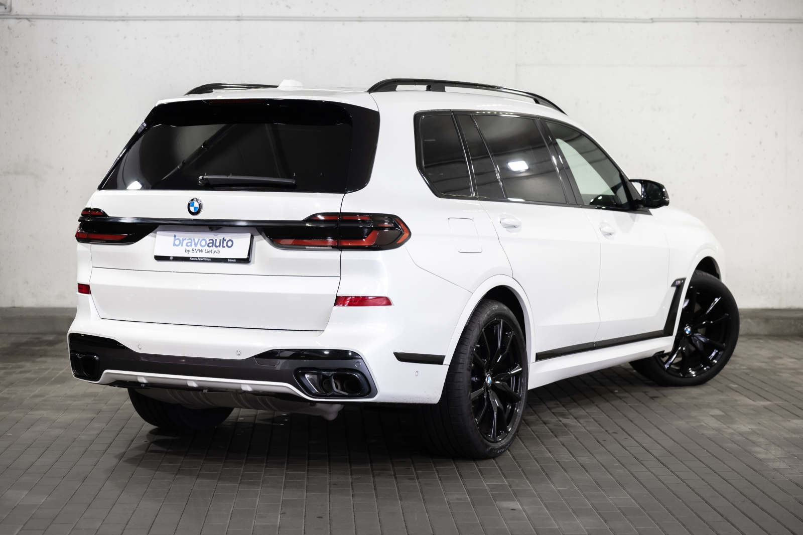 BMW X7 M60i xDrive