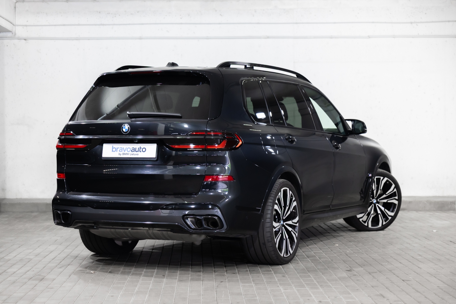 BMW X7 M60i xDrive