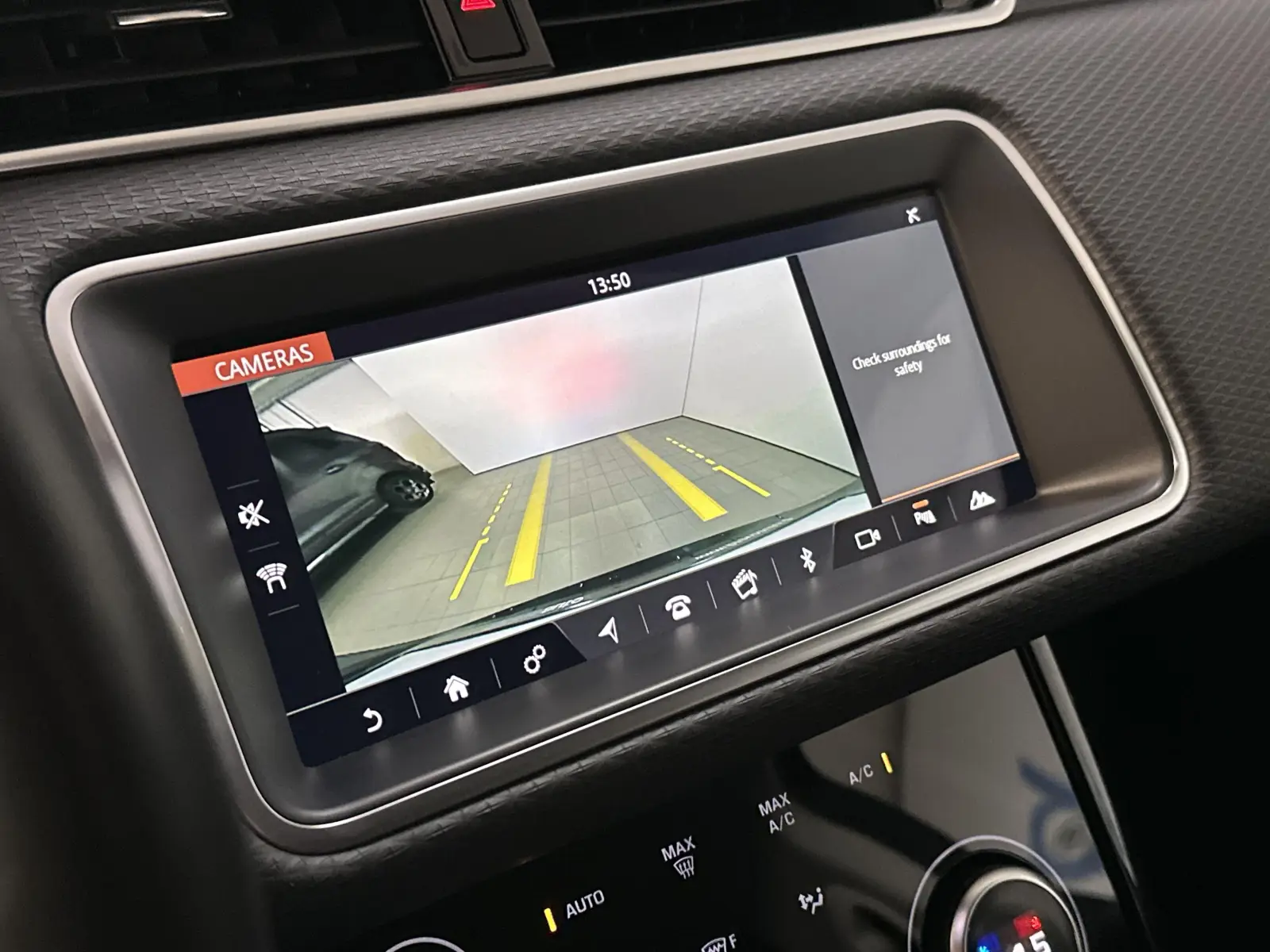 Land Rover Range Rover Evoque S Launch Edition MHEV AWD A9