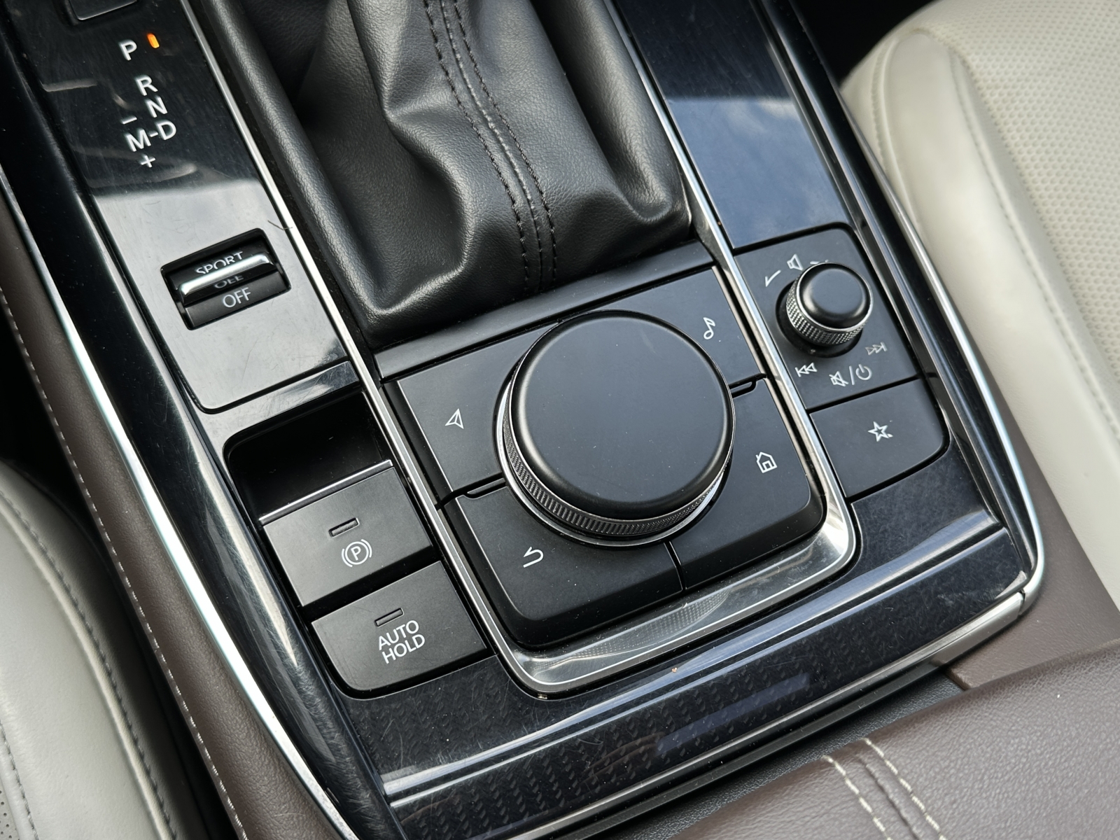 Mazda CX-30 Skyactiv-X Luxury