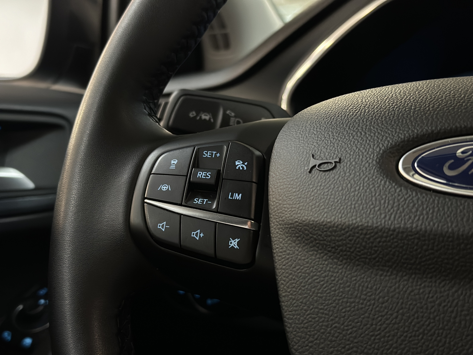 Ford Focus Active X