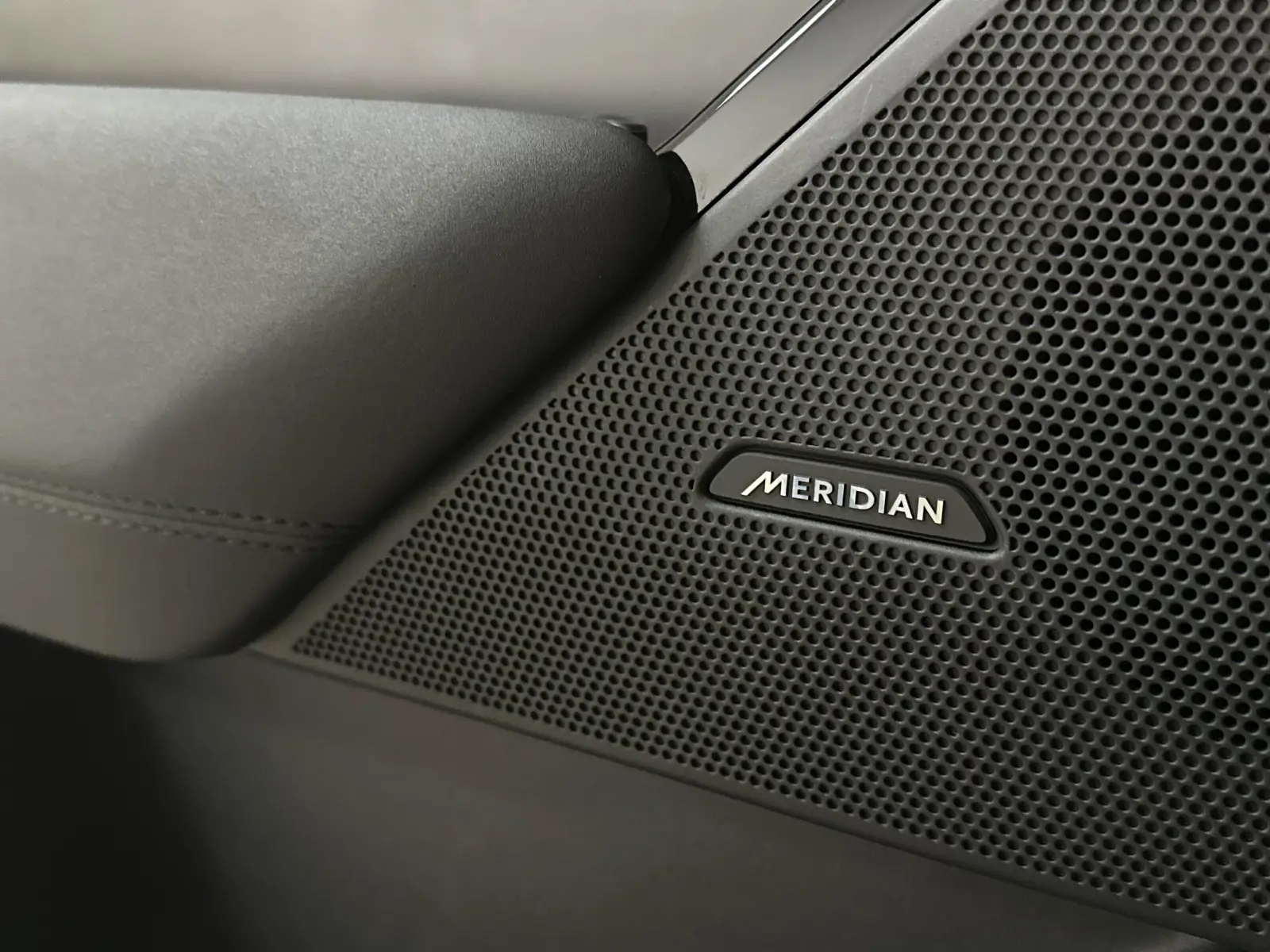 Land Rover Range Rover Velar D200 Dynamic SE