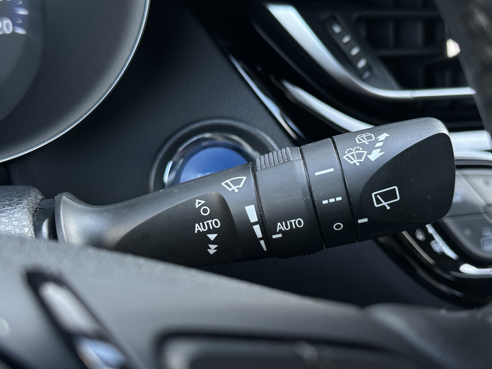 Toyota C-HR Hybrid