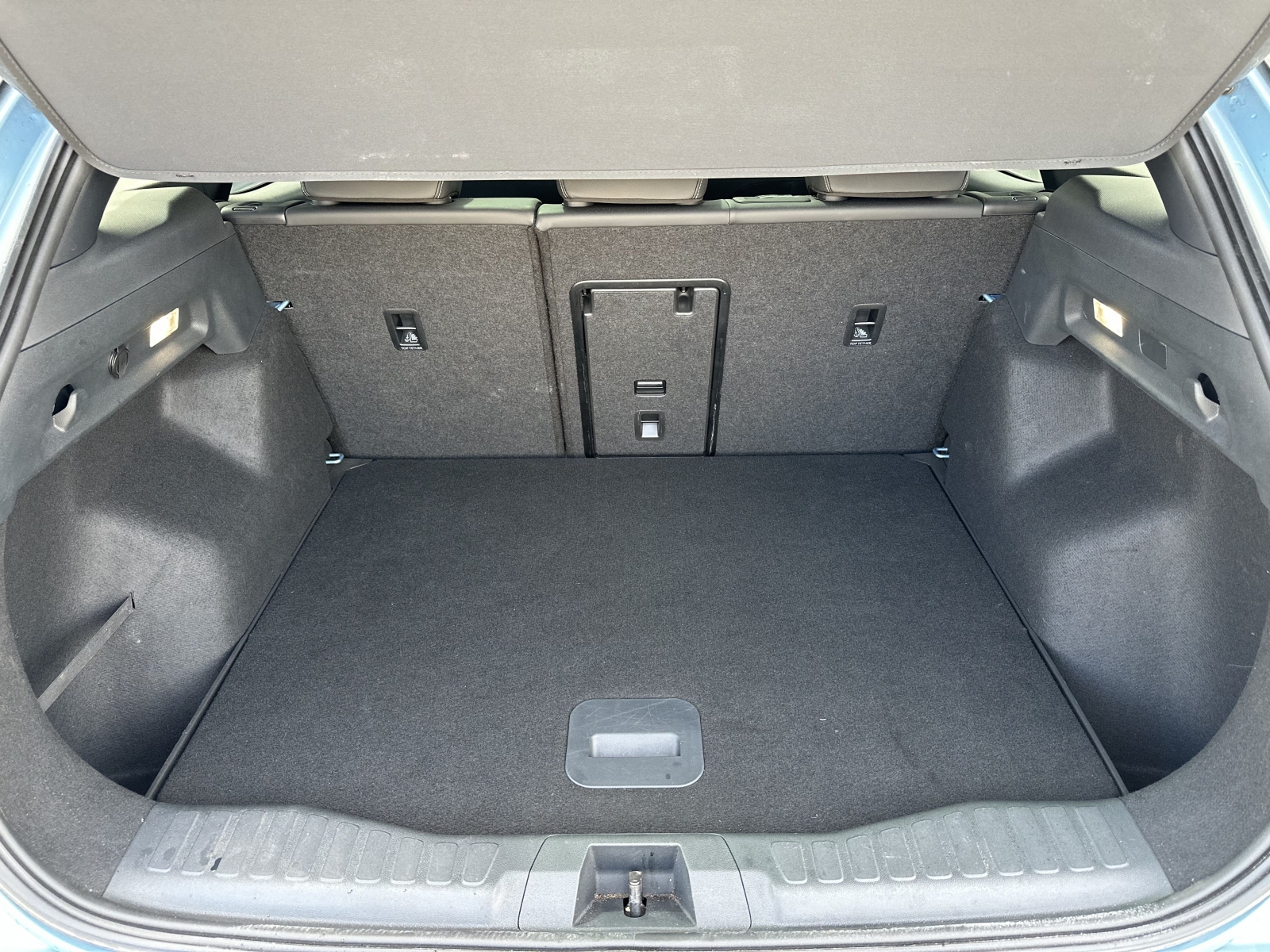 Ford Explorer Premium Extended Range AWD 250Kw