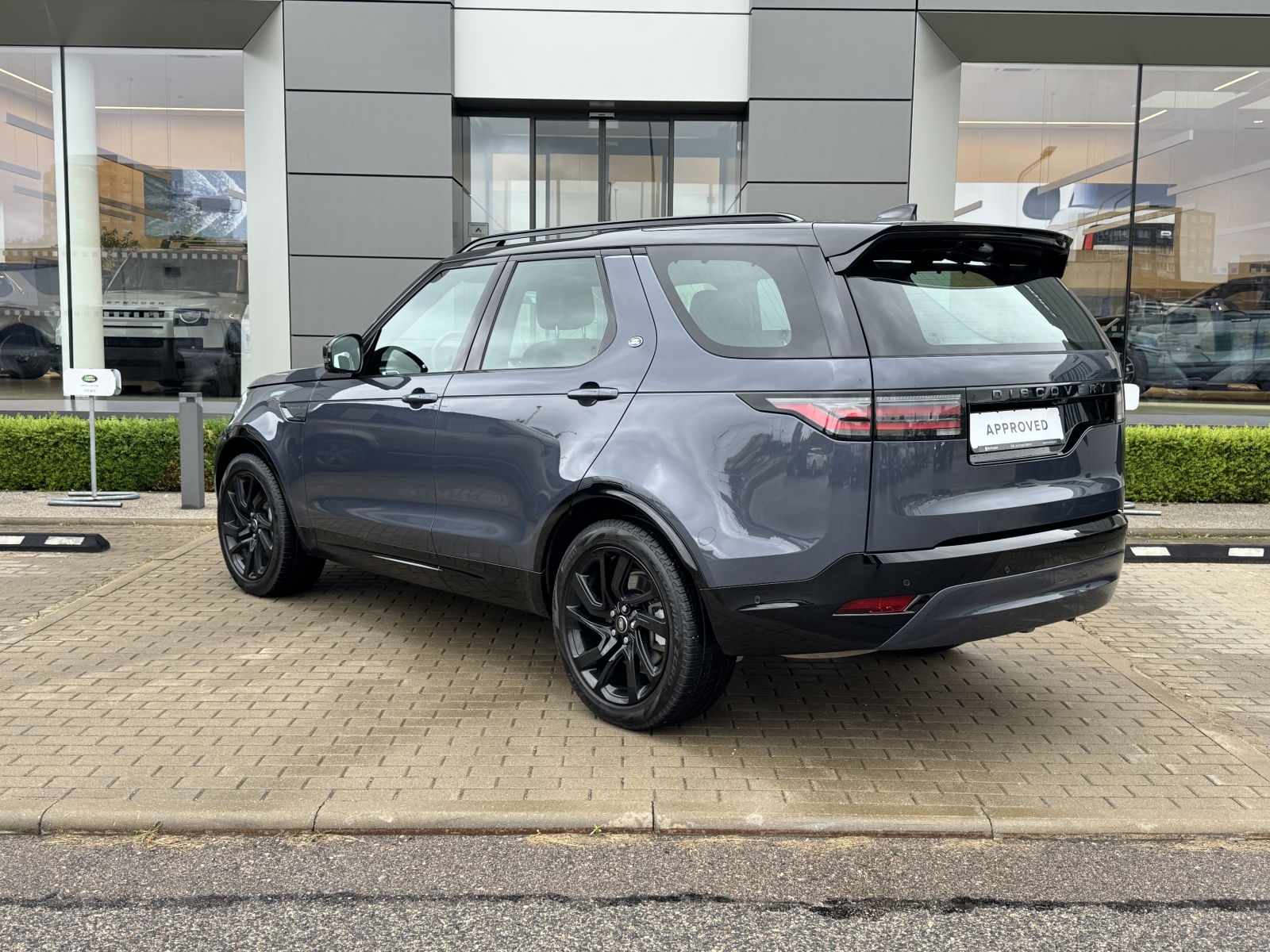 Land Rover Discovery D250 Dynamic SE 3.0