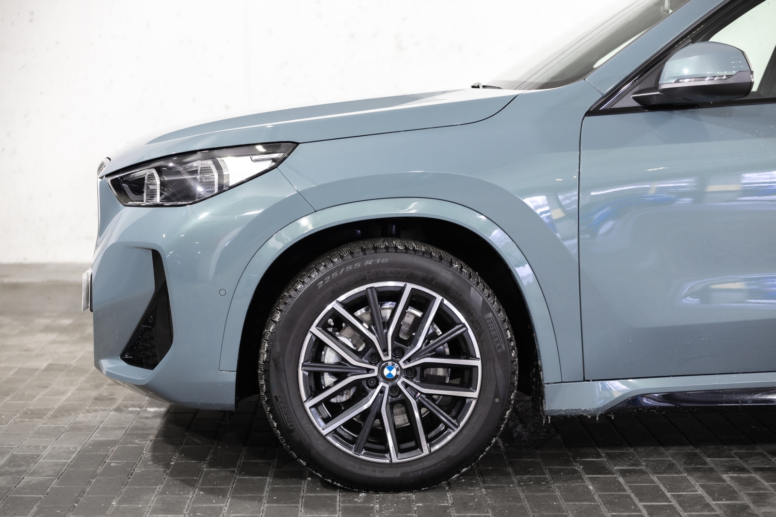 BMW iX1 xDrive30
