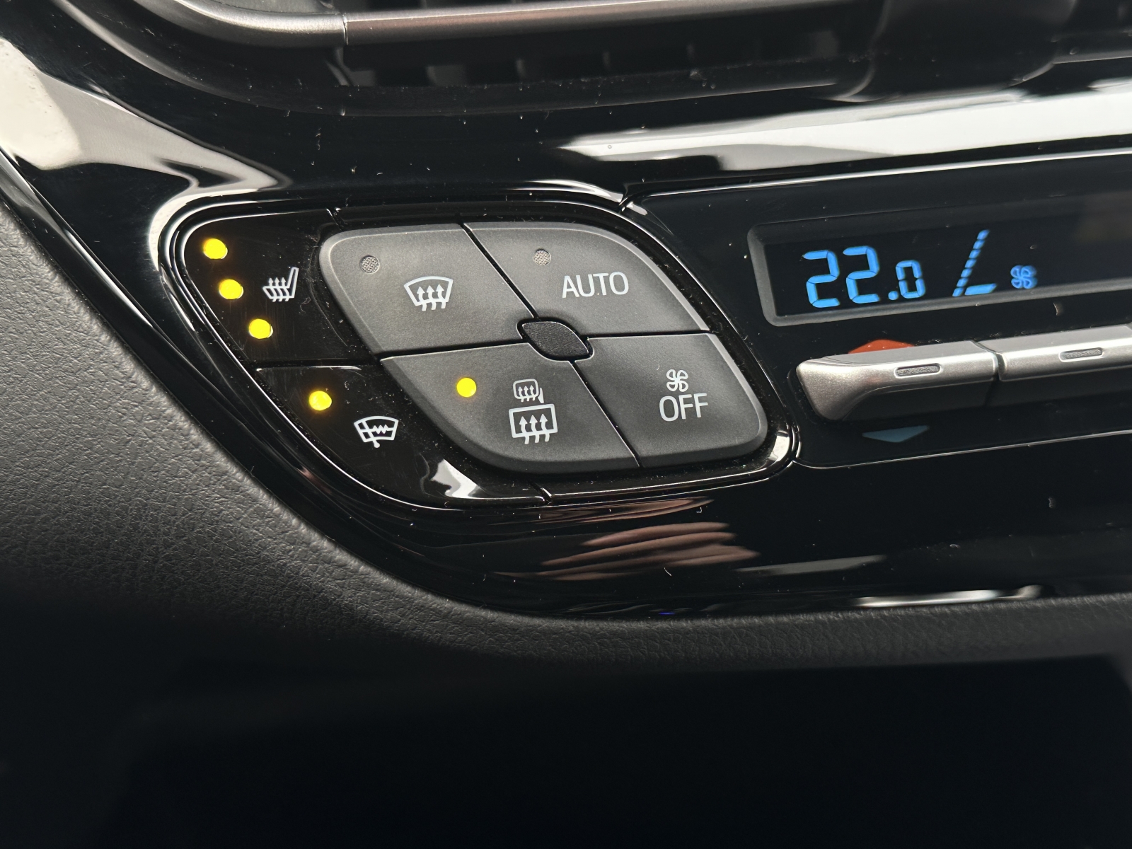 Toyota C-HR Hybrid