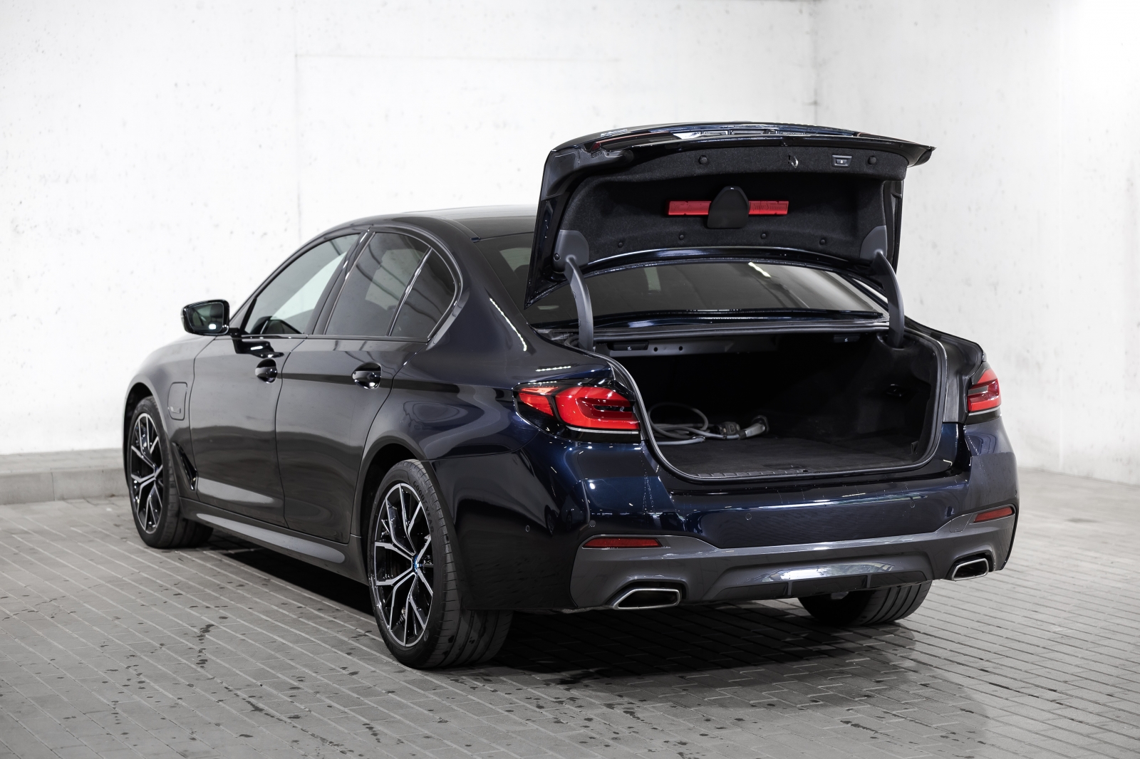 BMW 545 e xDrive