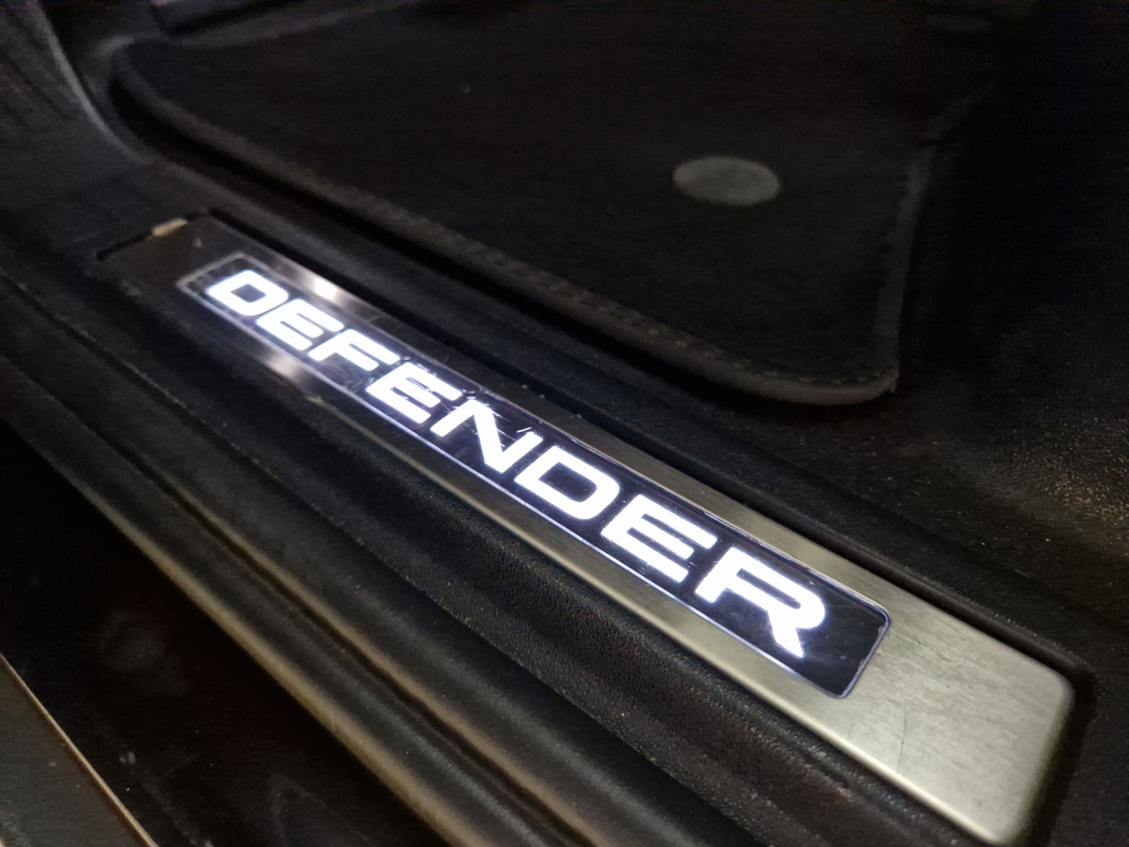 Land Rover Defender D250 MHEV X-Dynamic HSE