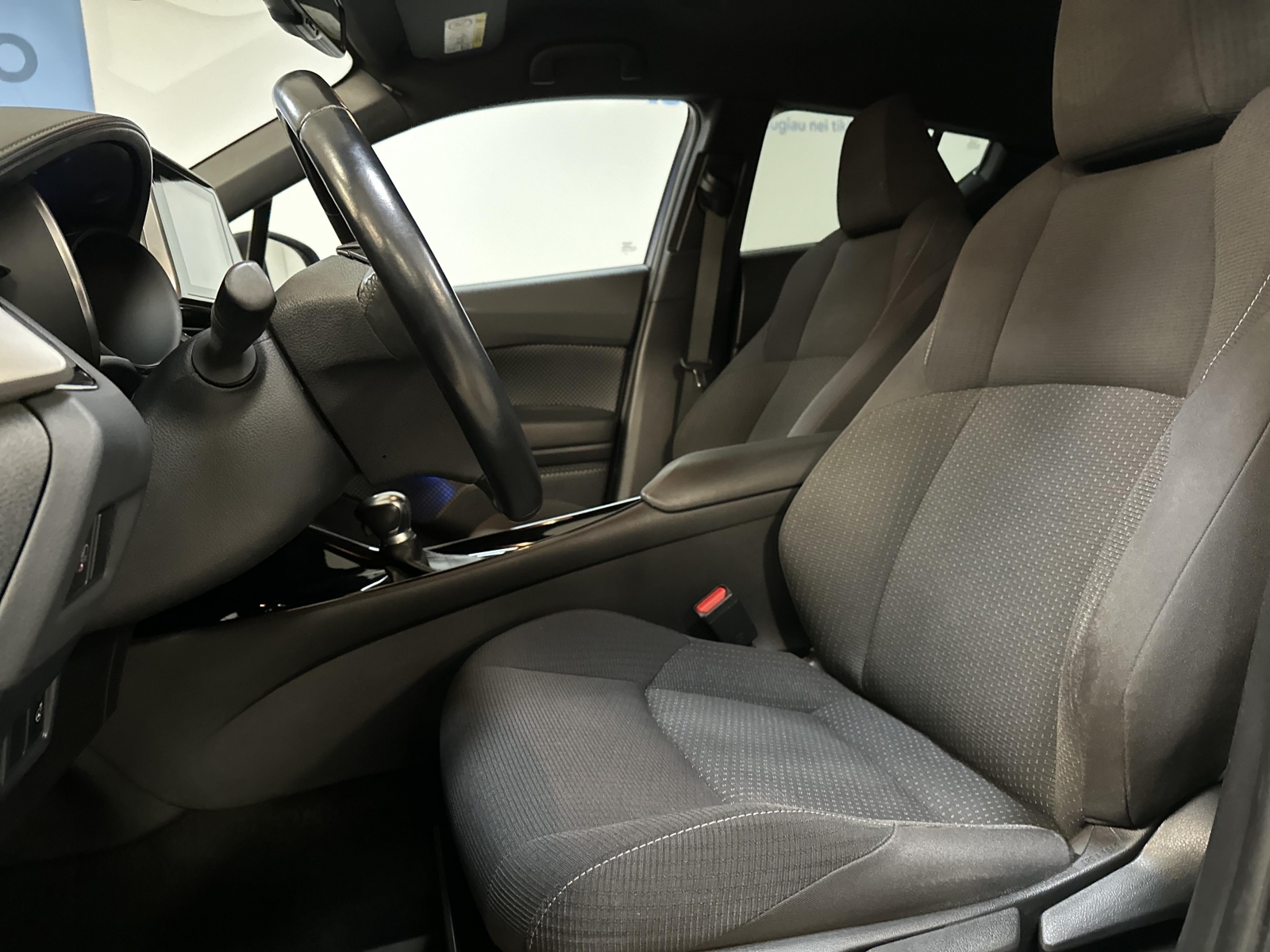 Toyota C-HR Hybrid Style