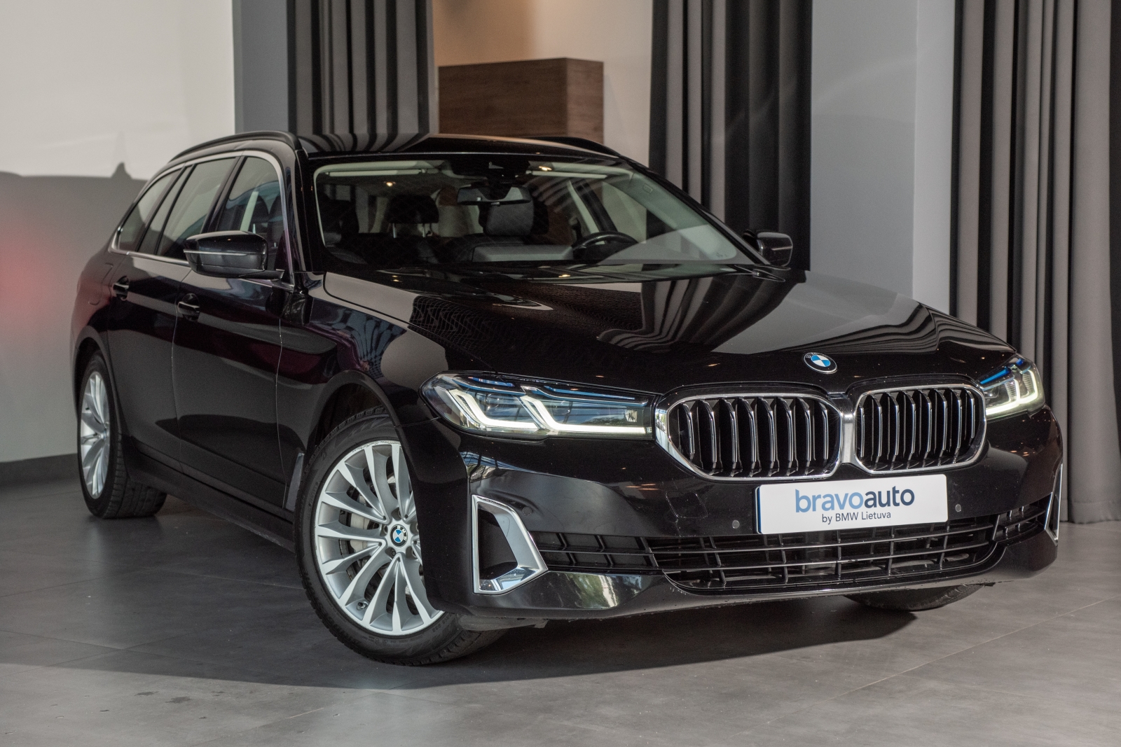 BMW 530