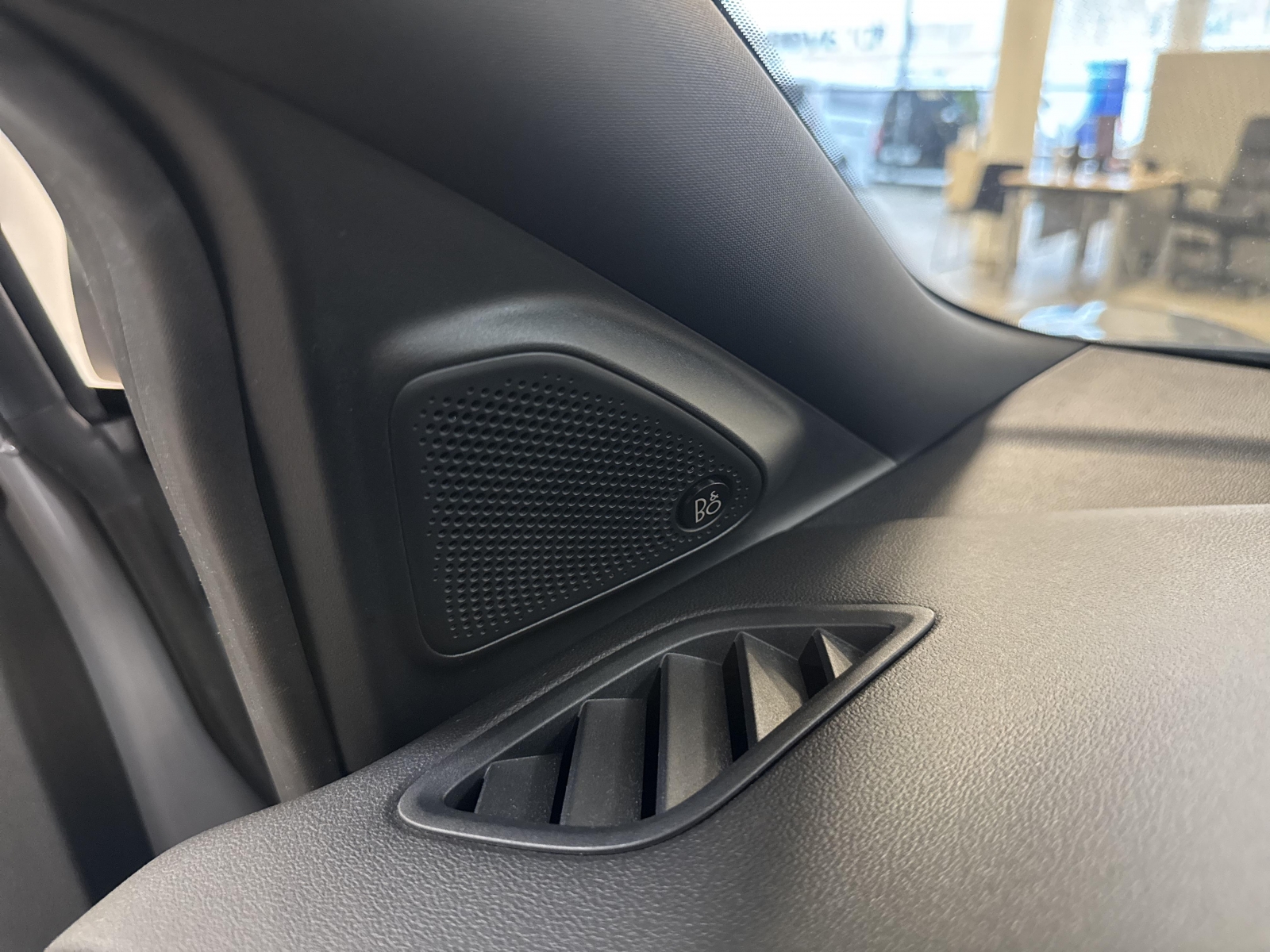 Ford Puma ST-LineX MHEV