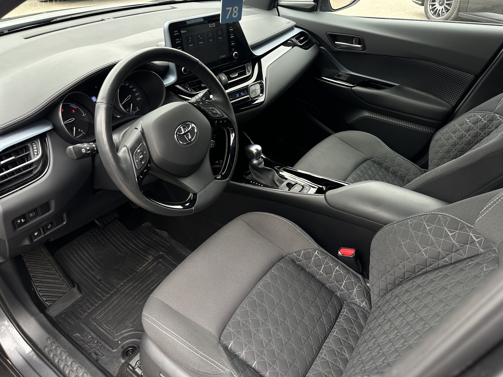 Toyota C-HR Hybrid