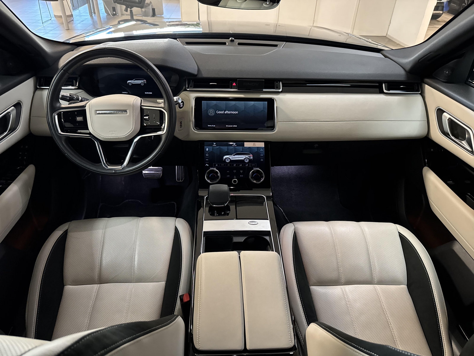 Land Rover Range Rover Velar R-Dynamic SE