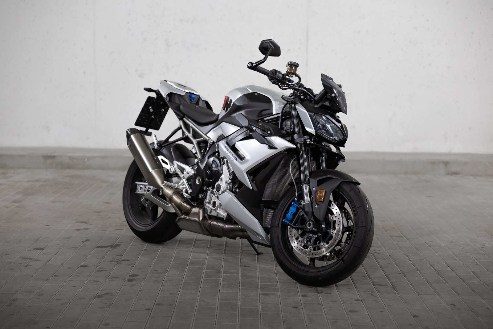 BMW (moto) M 1000 R