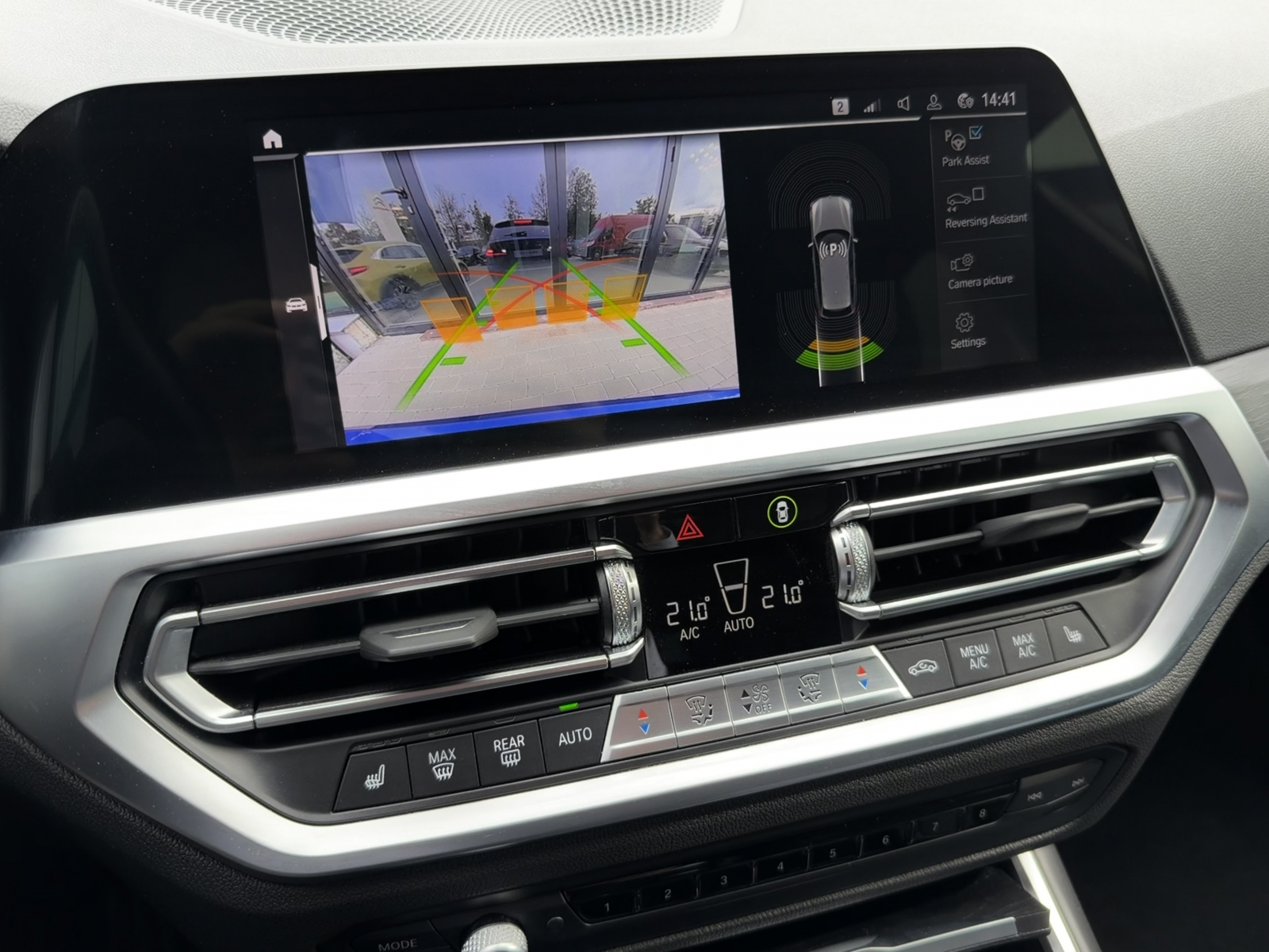 BMW 330 e