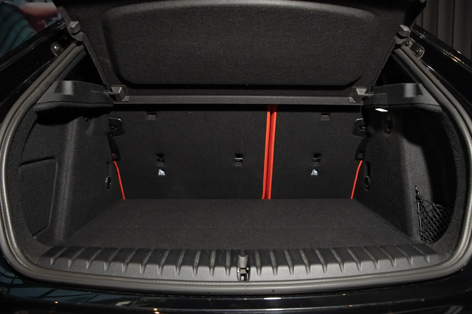 ba9e1bee4954f7fb046d64a47200f0dd6ab14475518f9.jpg