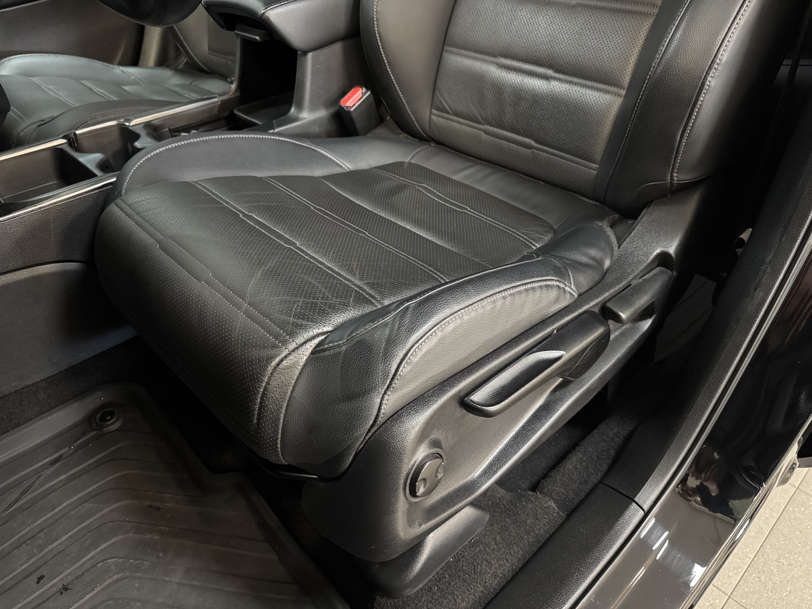Honda CR-V Black Edition 2WD