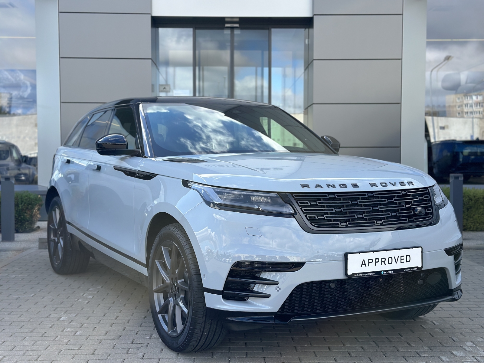 Land Rover Range Rover Velar P400 Belgravia Edition