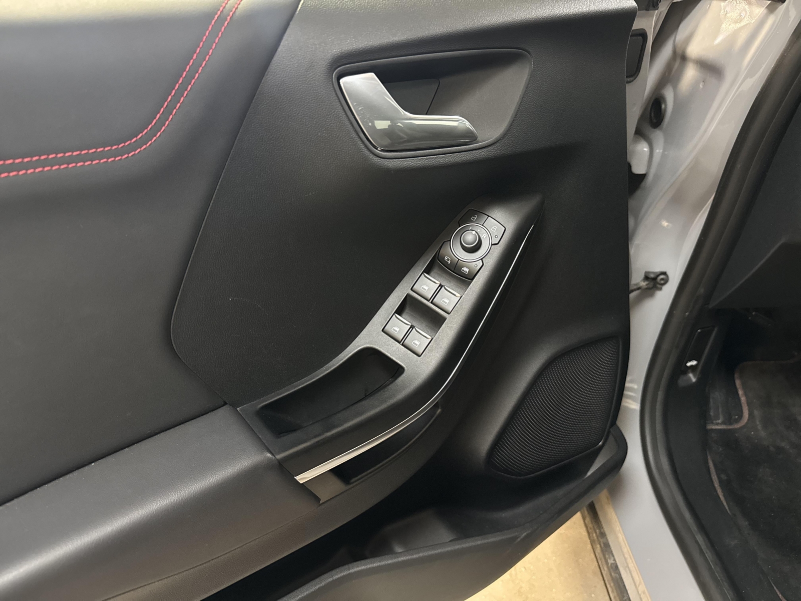 Ford Puma ST-LineX MHEV