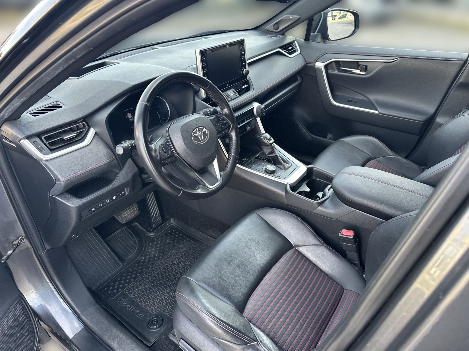 Toyota RAV4 R PHEV Plug-in Hybrid