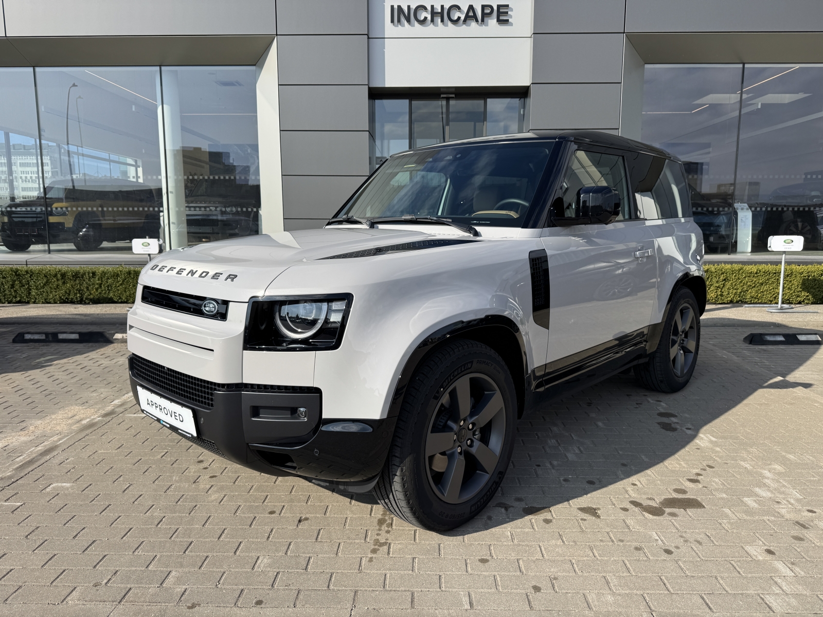 Land Rover Defender 90 3.0 D250 3DR X-Dynamic HSE