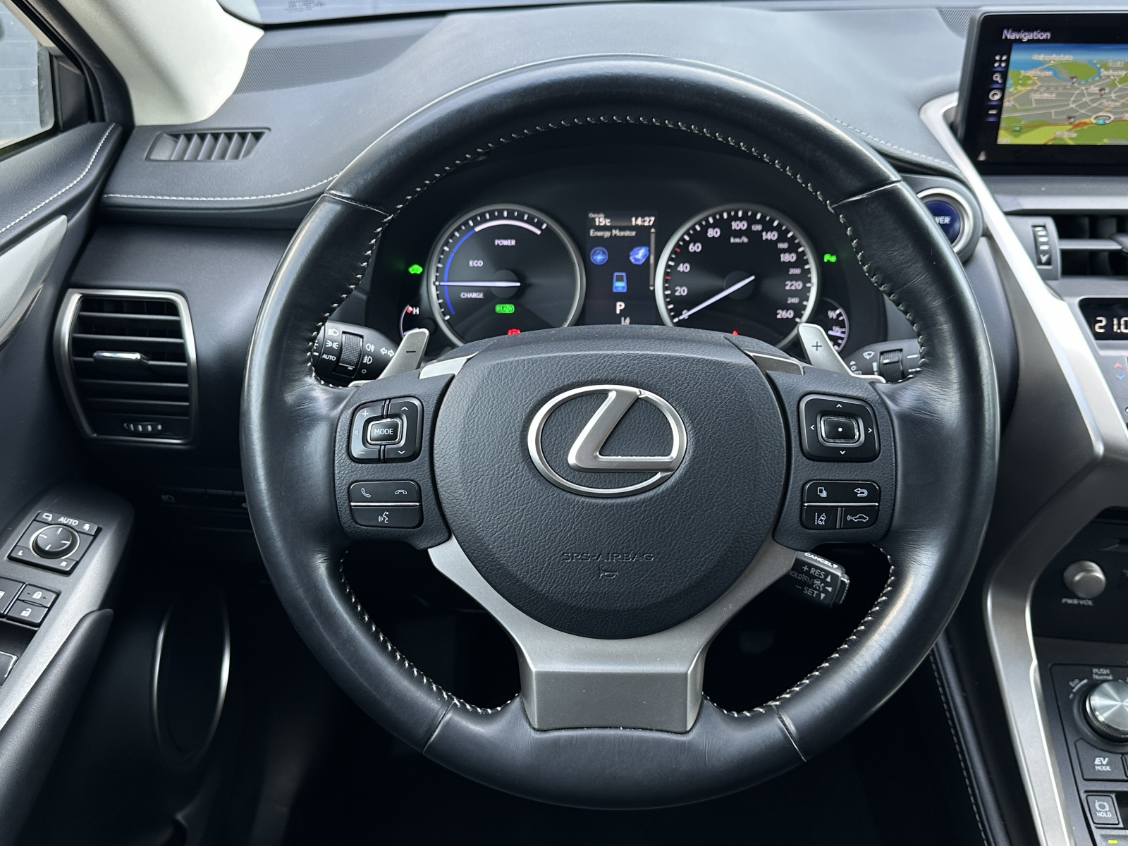 Lexus NX 300h Hybrid AWD