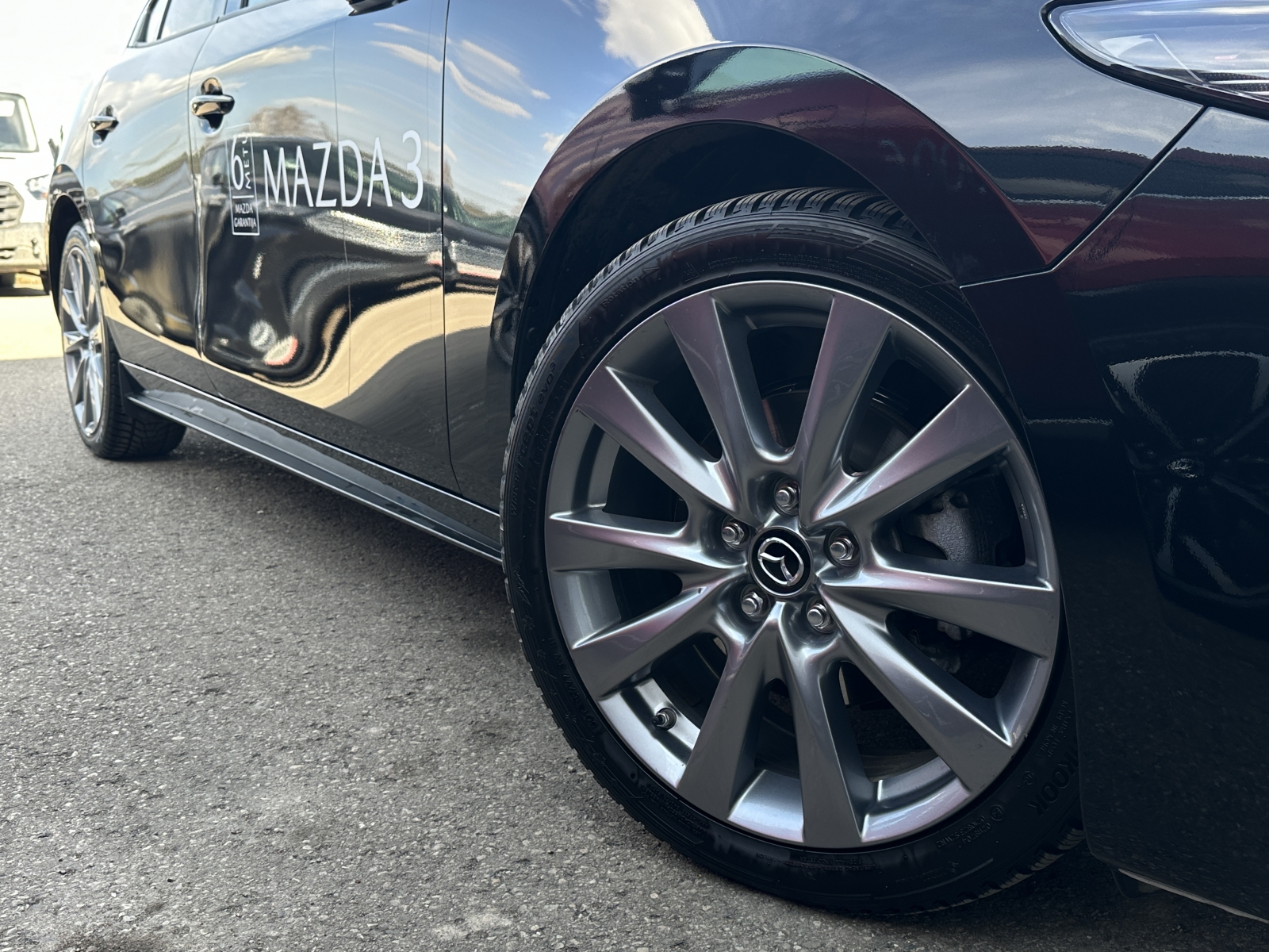 Mazda 3 Exclusive-Line