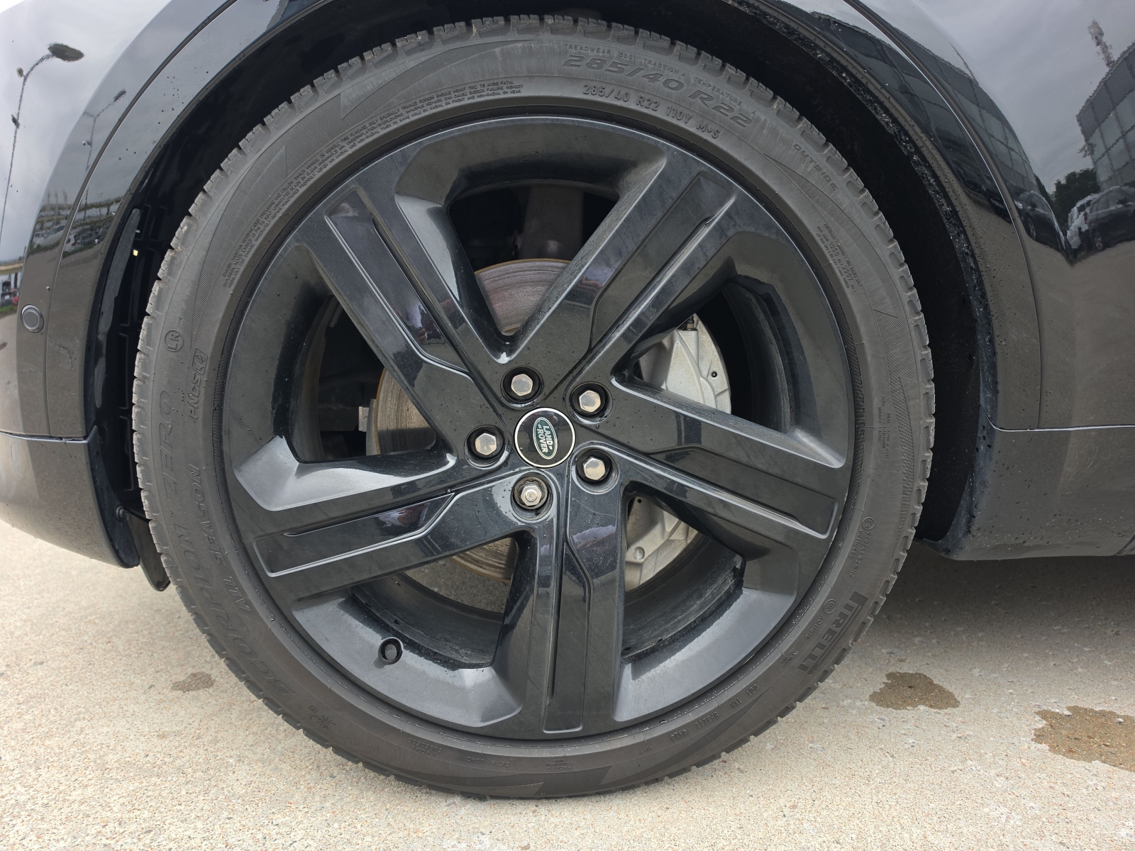 Land Rover Discovery D250 Dynamic HSE