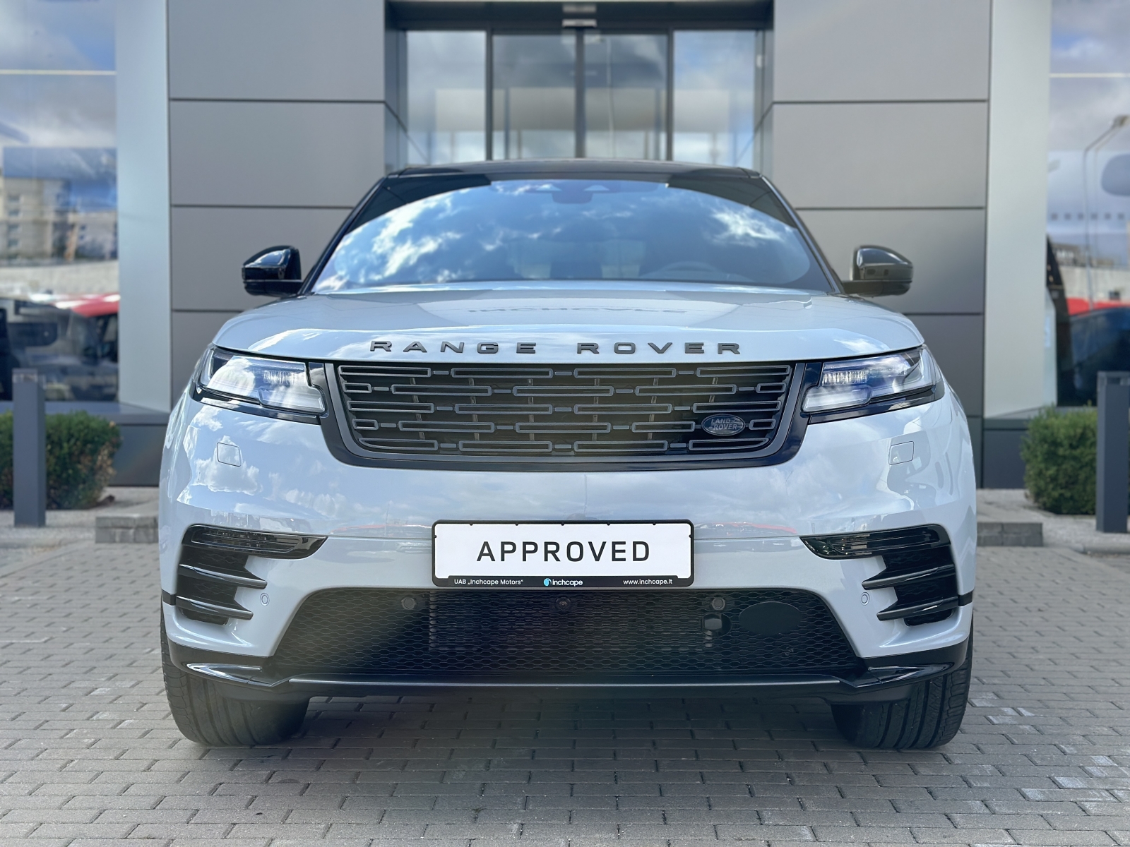Land Rover Range Rover Velar P400 Belgravia Edition
