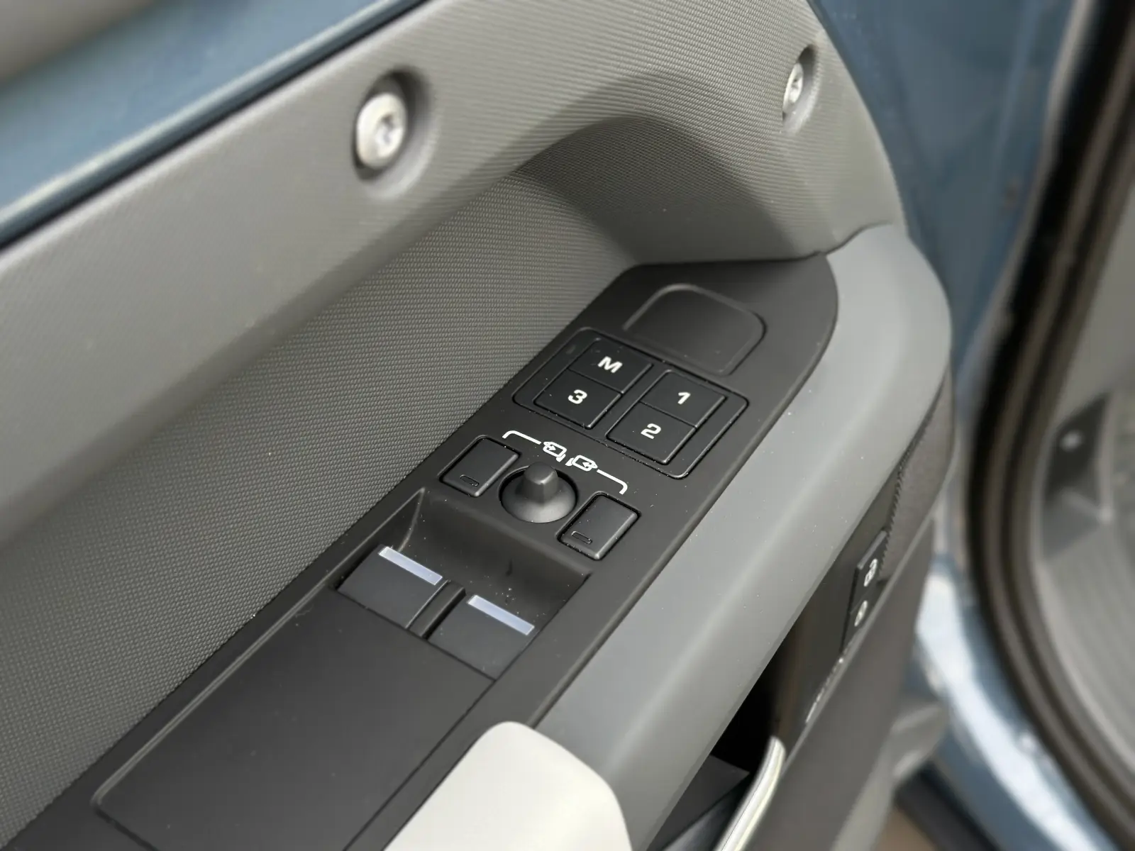 Land Rover Defender DEFENDER 90 D250 X-DYNAMIC HSE