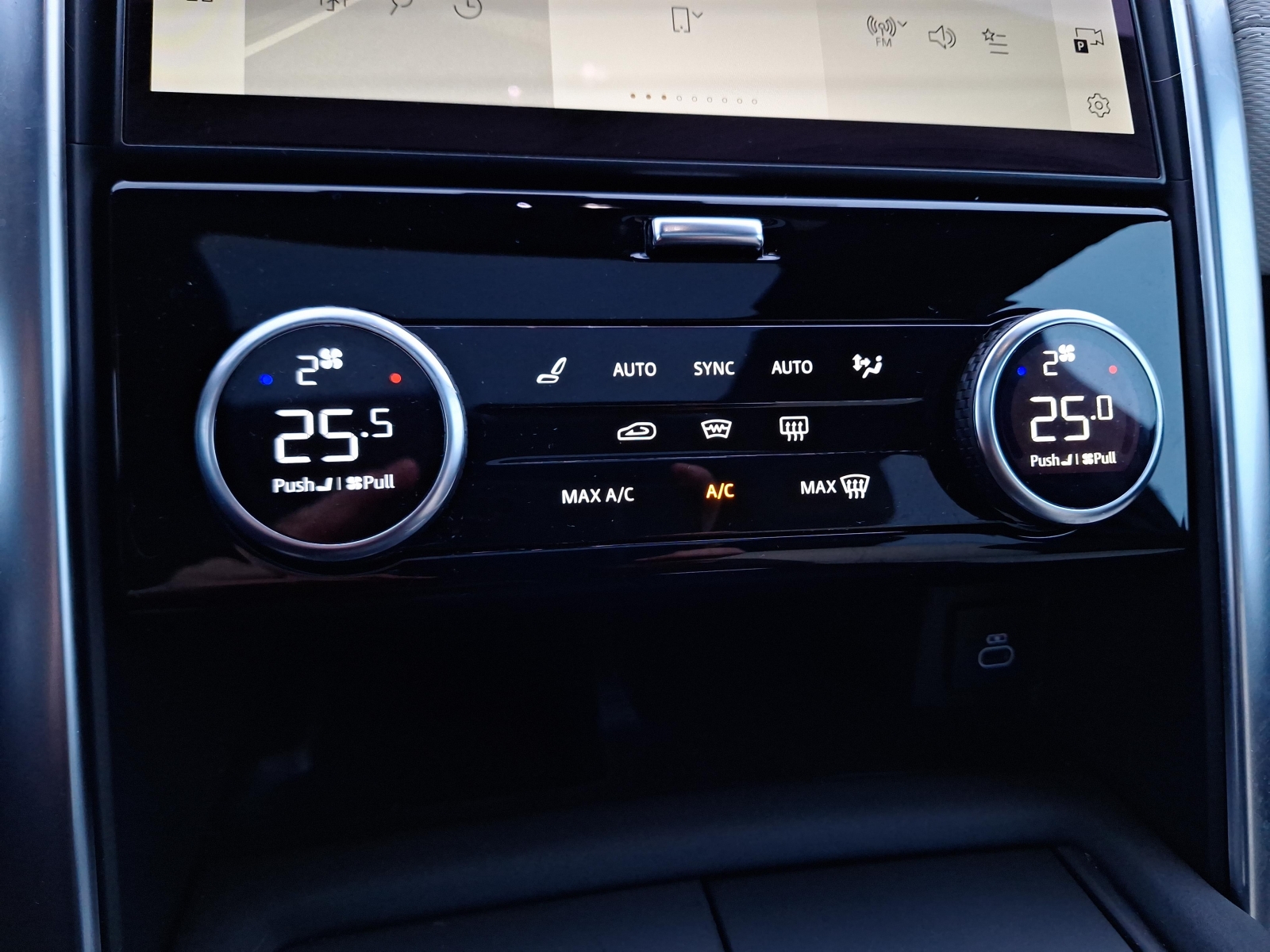 Land Rover Discovery SE R-Dynamic