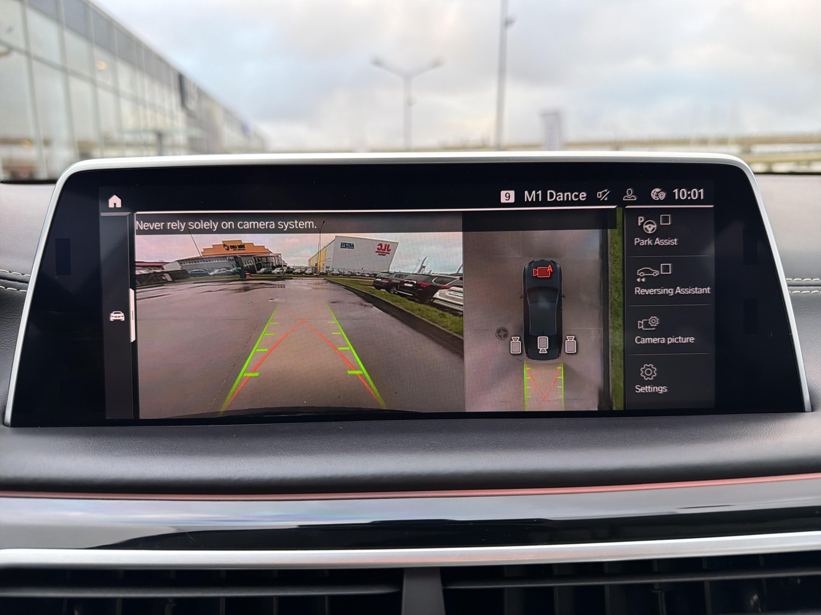 BMW 750 XDrive Individual