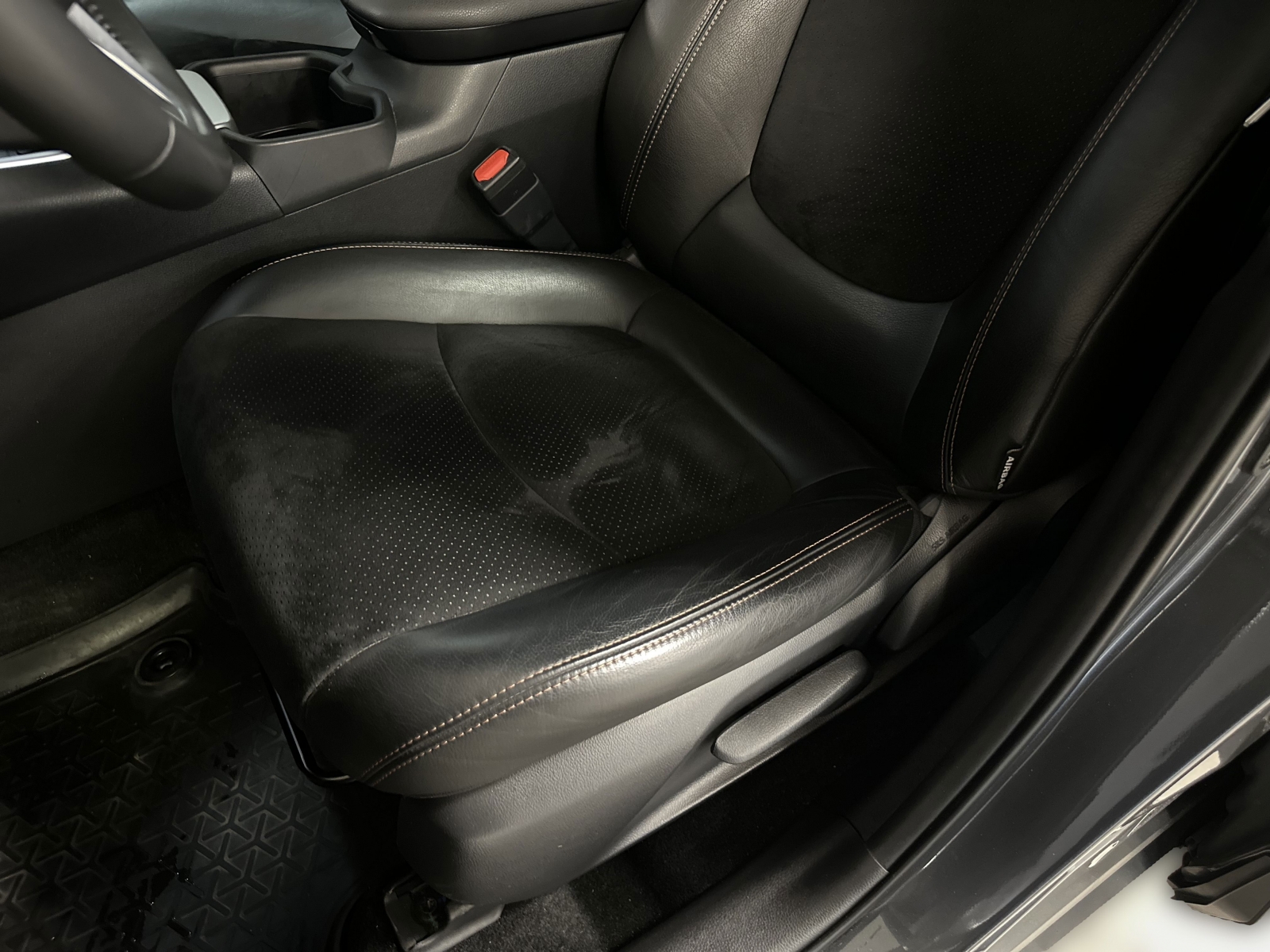 Toyota RAV4 Luxury Plus