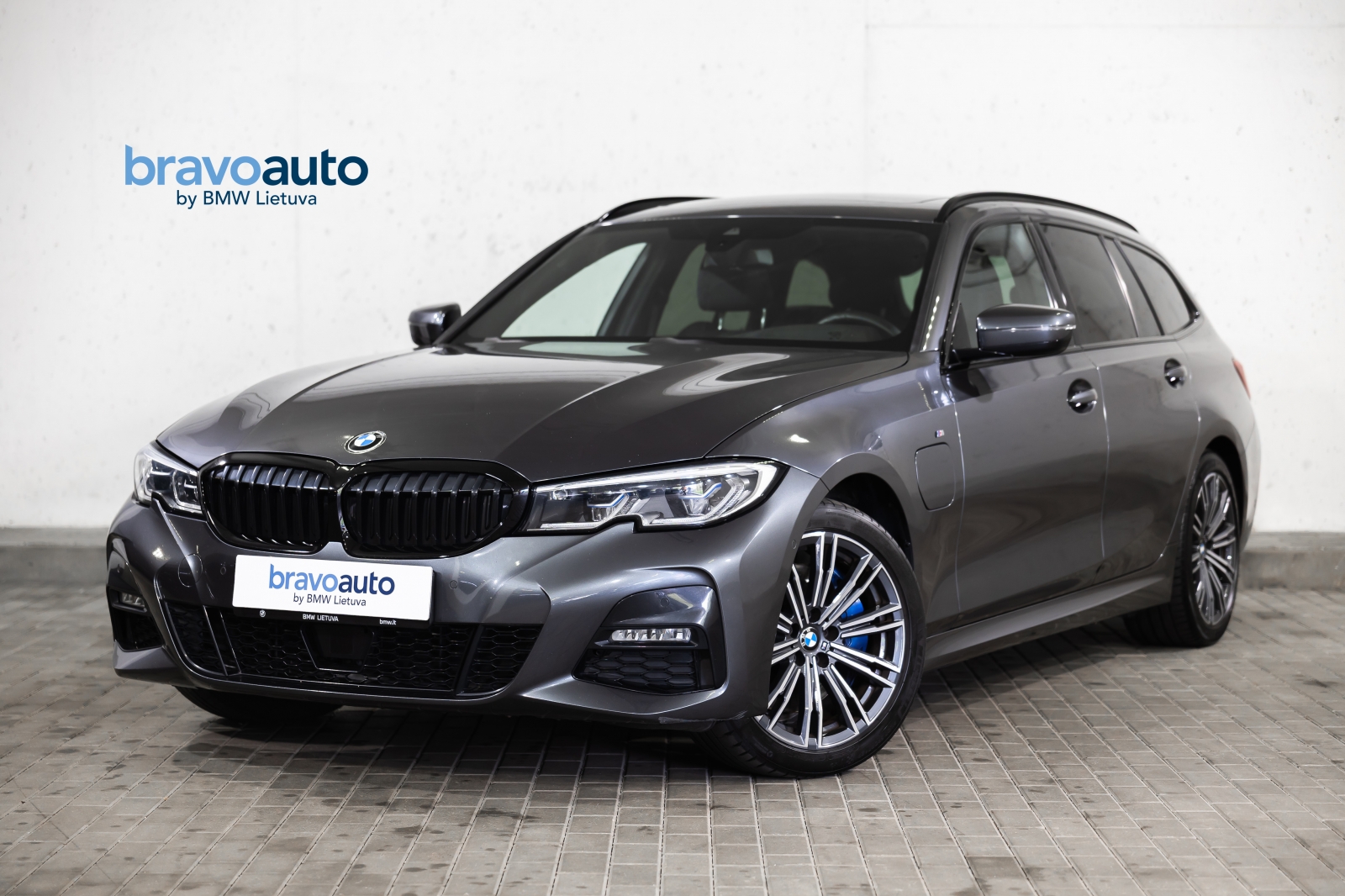 BMW 330 e