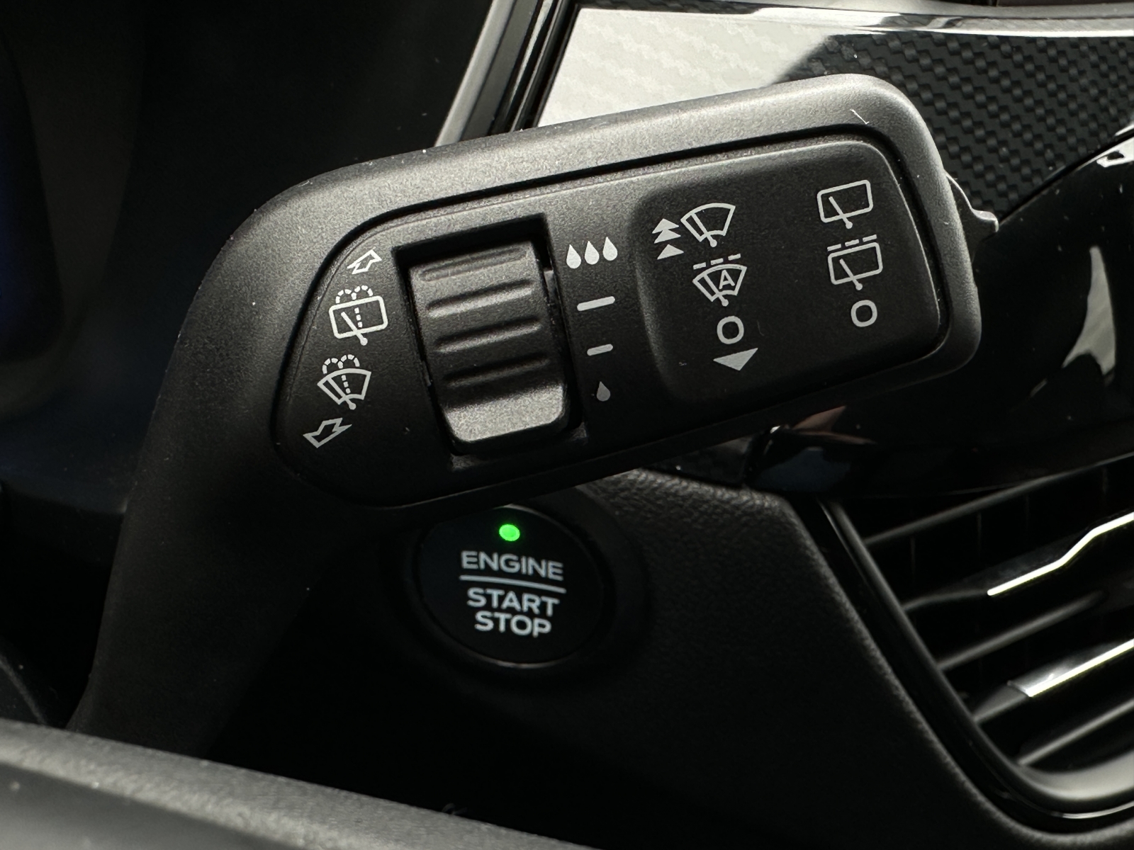 Ford Kuga ST-Line X Plug-In Hybrid