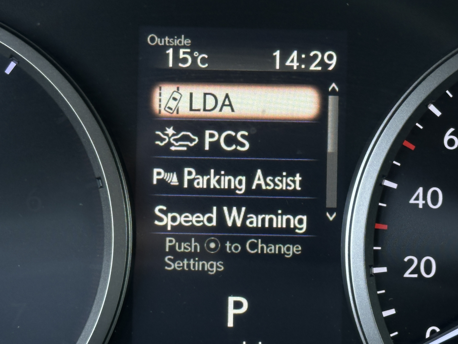 Lexus NX 300h Hybrid AWD