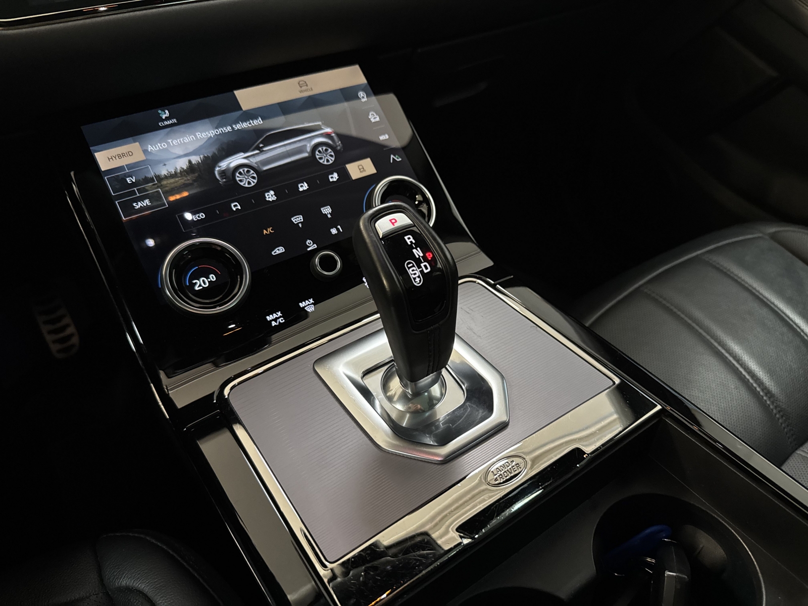 Land Rover Range Rover Evoque P300E Plug-In Hybrid AWD R-Dynamic SE