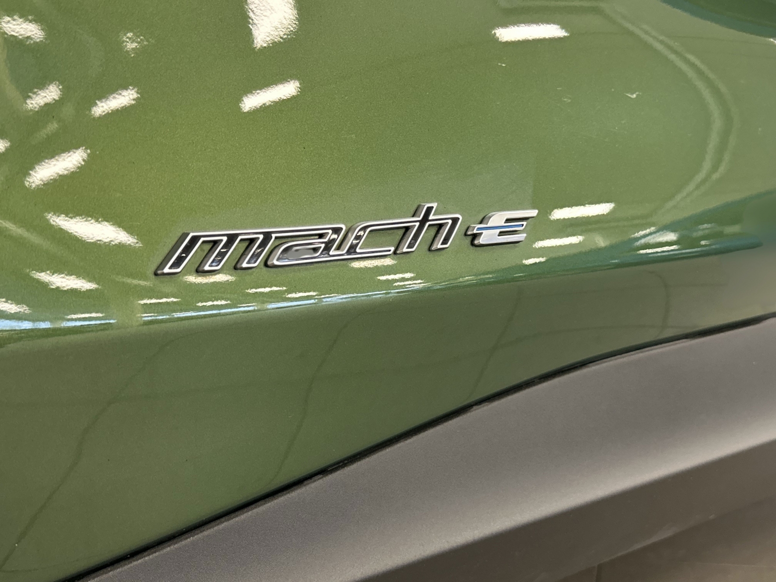 Ford Mustang Mach-E RWD STANDARD RANGE LFP