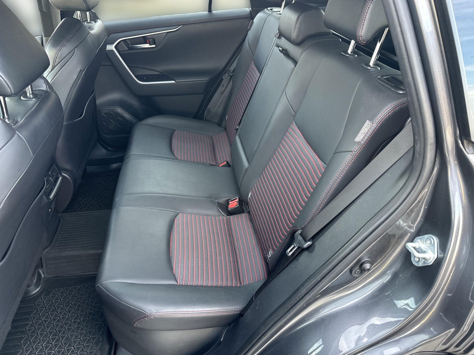 Toyota RAV4 R PHEV Plug-in Hybrid