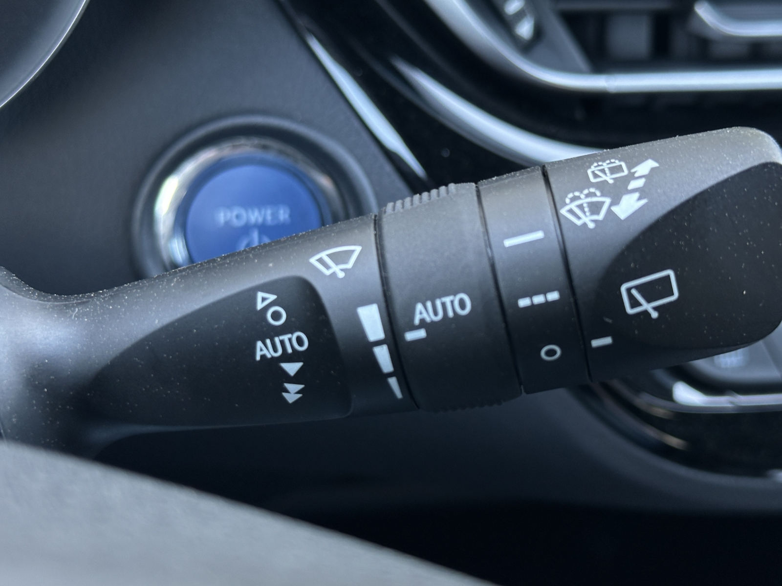 Toyota C-HR Hybrid