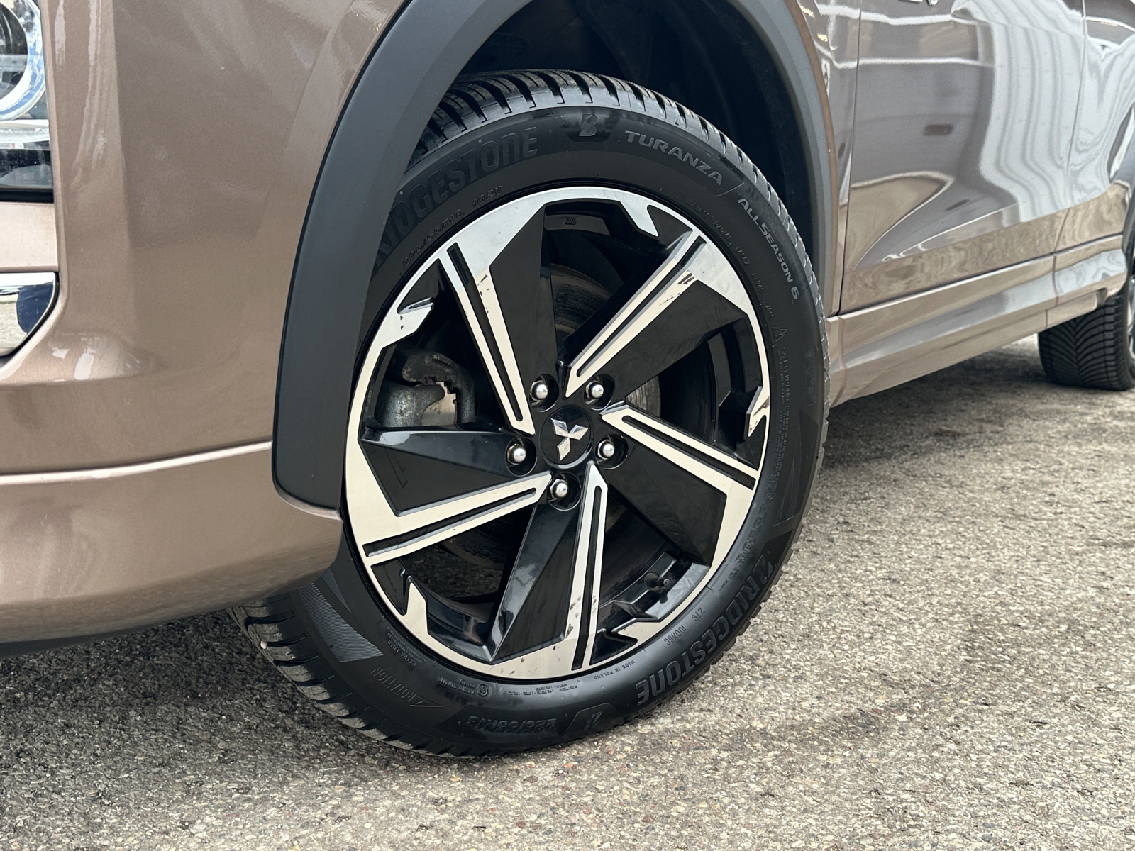 Mitsubishi Eclipse Cross Plug-In Hybrid 4WD